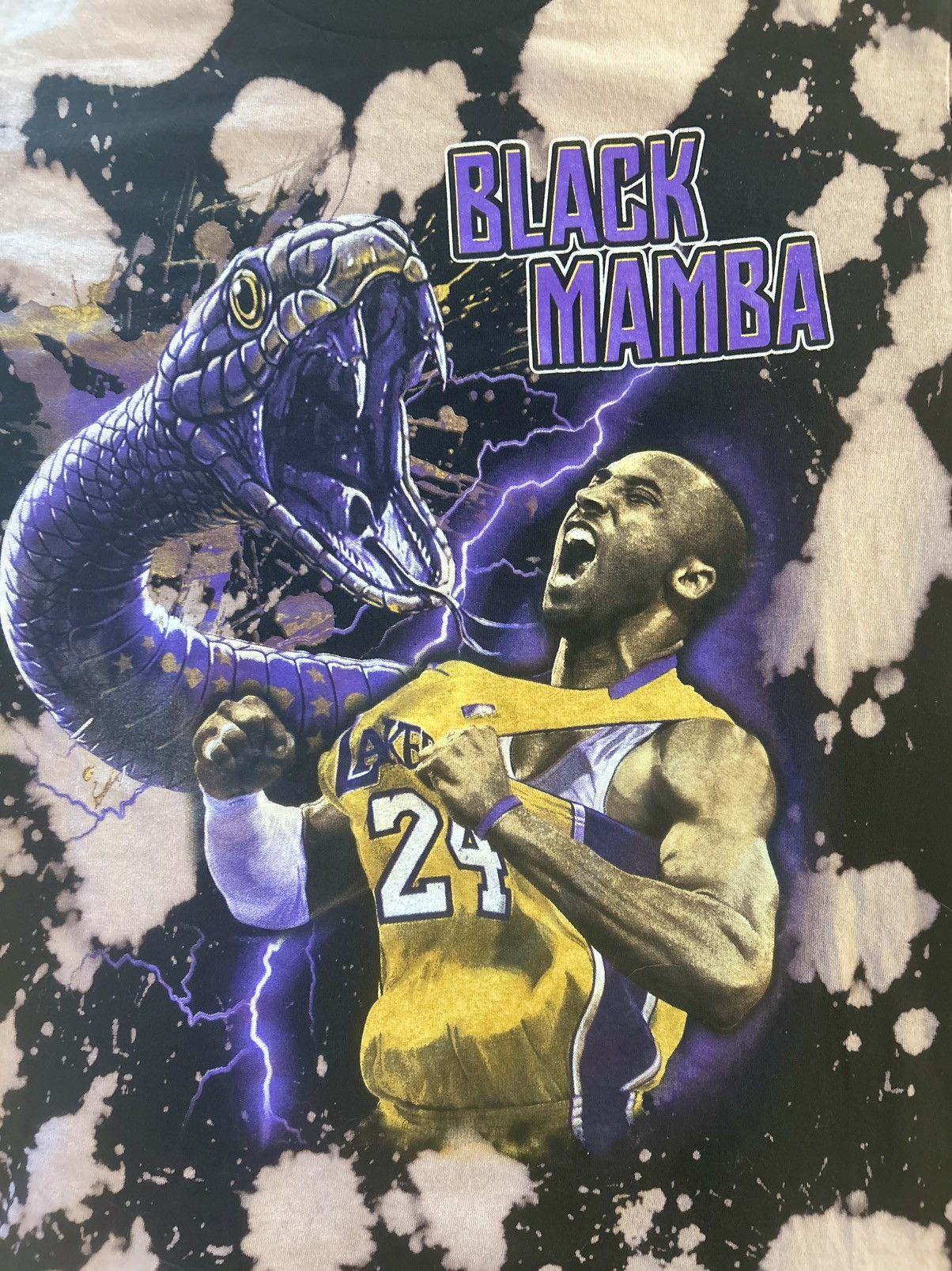 Gildan Bleached Kobe Bryant “Black Mamba” Tie-Dye Shirt Size Medium Size US M / EU 48-50 / 2 - 3 Thumbnail