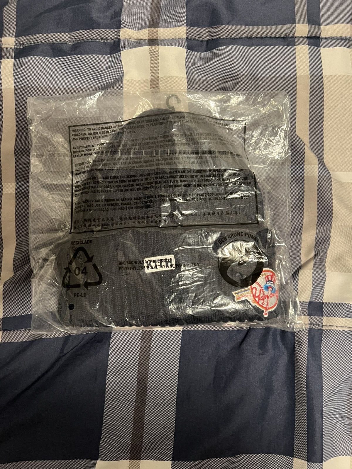 Kith × New York Yankees Kith New Era New York Yankees Merino Knit Beanie Size ONE SIZE - 2 Thumbnail