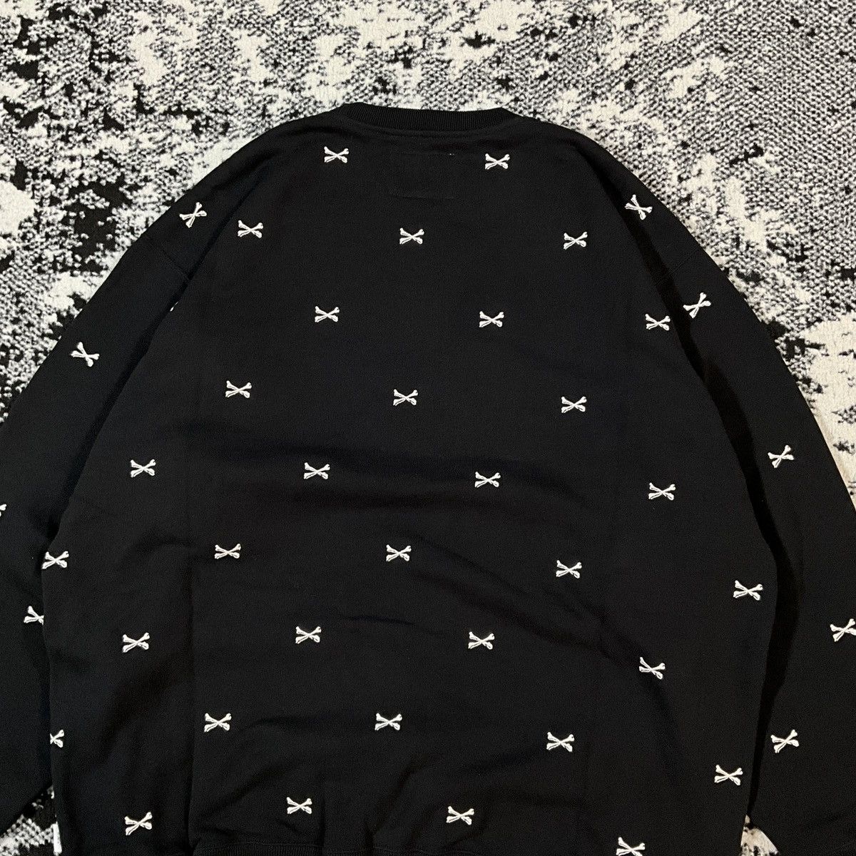 Wtaps WTAPS ACNE BONES CREWNECK Size US L / EU 52-54 / 3 - 6 Thumbnail