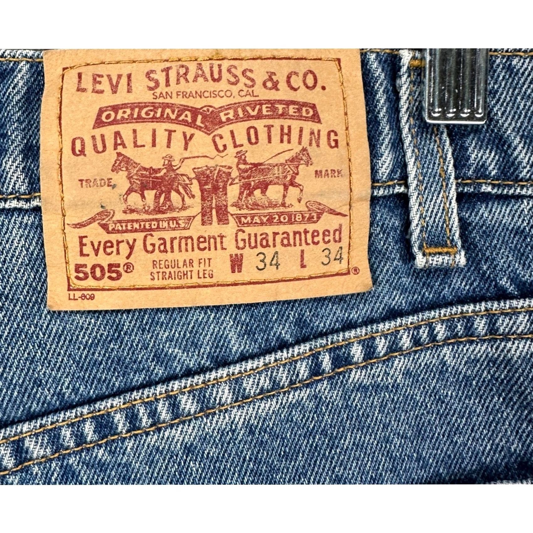 Levi's VINTAGE Levi's 505 Jeans Men 34X34 Straight Blue Regular 5-Pocket Denim Cotton 90s Mens Size US 34 / EU 50 - 5 Thumbnail
