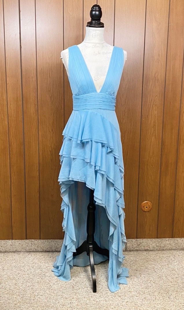 Alice + Olivia Alice + Olivia Asymmetric Ruffled Maxi Dress size 4 Size S / US 4 / IT 40 - 6 Thumbnail