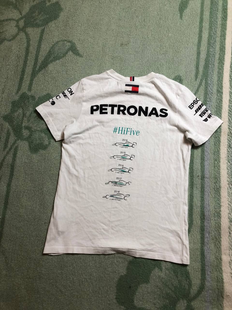 Mercedes-Benz Vintage AMG Petronas Motorsport Jersey Size S Size US S / EU 44-46 / 1 - 15 Thumbnail