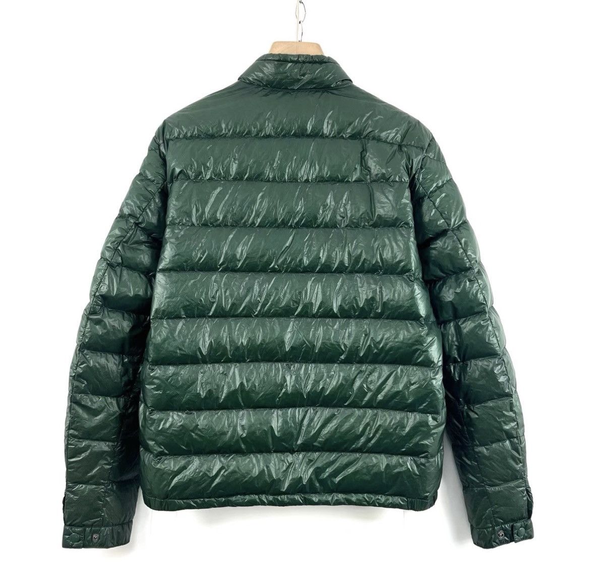 Moncler Moncler Acorns Shiny Short Stand Collar Logo Down Jacket K12 Size XS / US 0-2 / IT 36-38 - 2 Thumbnail