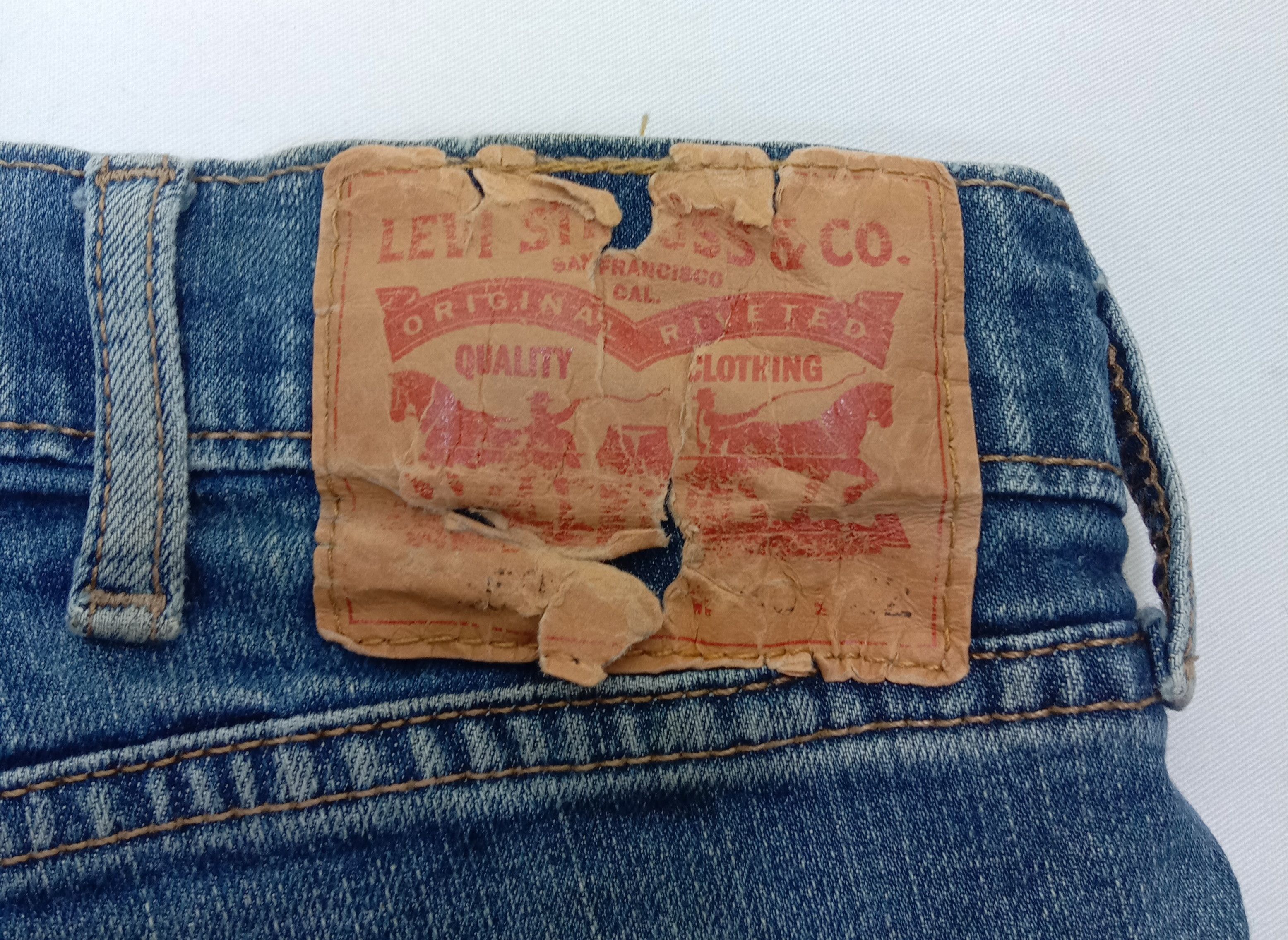 Levi's Vintage Levi's 559 Jeans Earth Tone Relaxed Straight Denim Size US 40 / EU 56 - 15 Thumbnail
