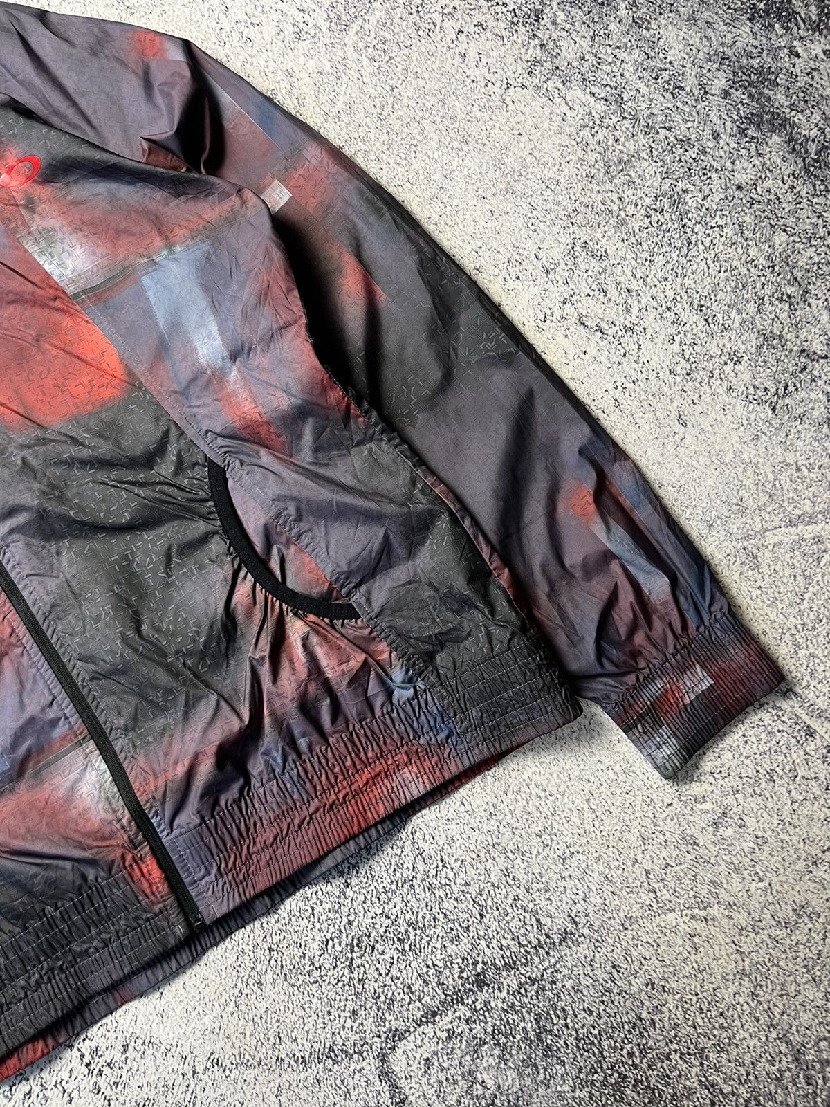 Oakley Vintage Oakley waterproof windbreaker jacket size L Size US L / EU 52-54 / 3 - 9 Thumbnail