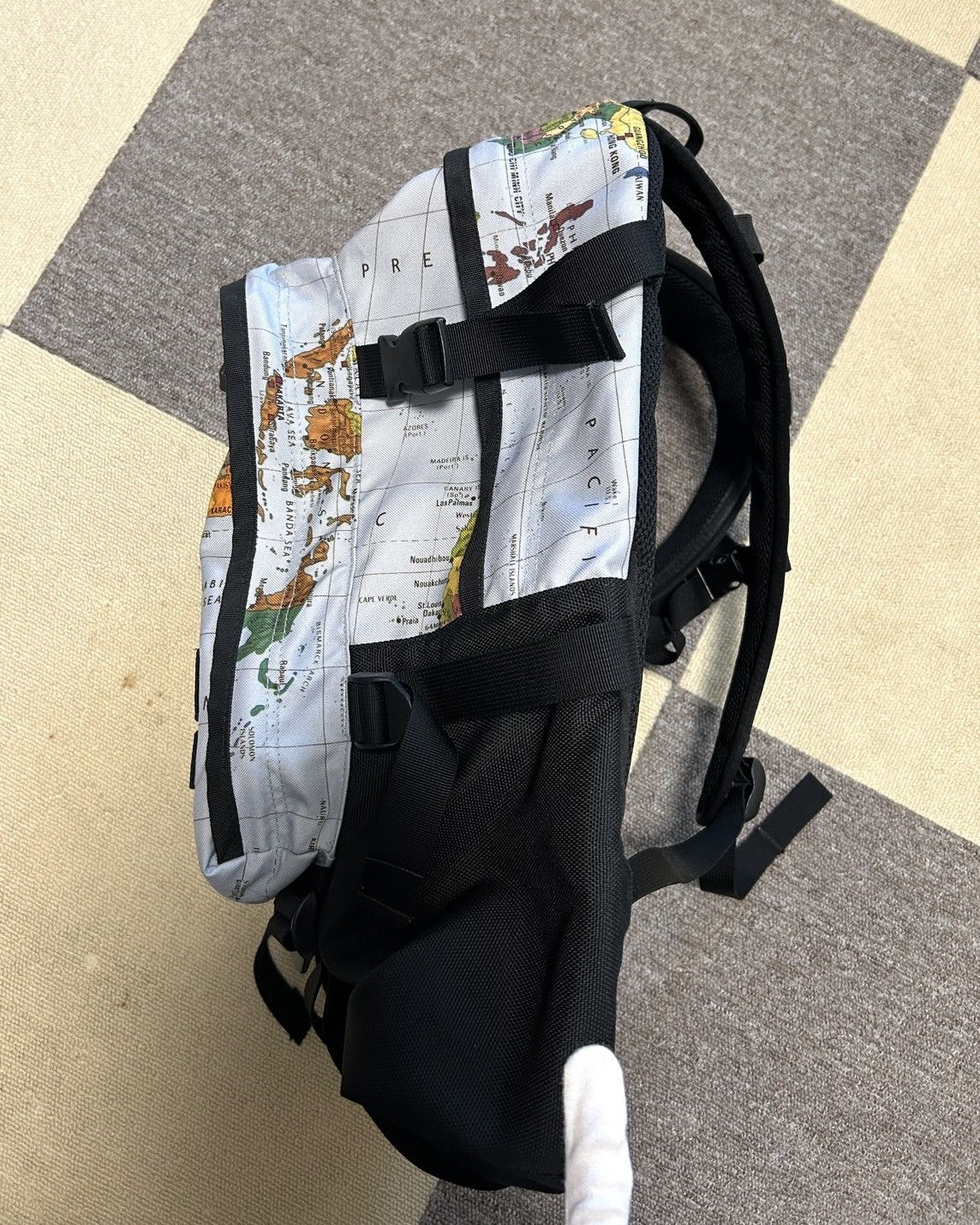 Supreme × The North Face [RARE] Supreme The North Face Expedition Maps Backpack Size ONE SIZE - 4 Thumbnail