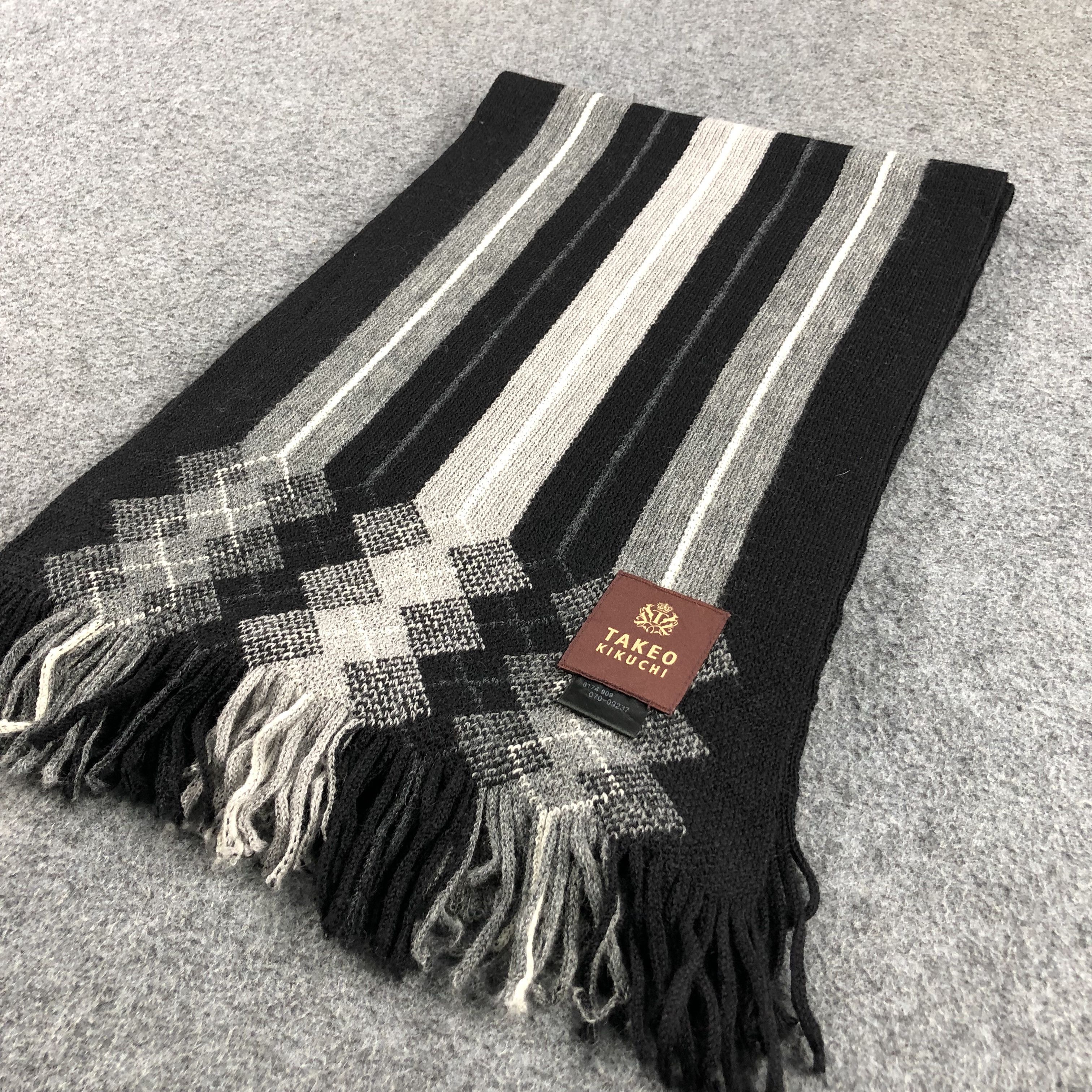 Takeo Kikuchi Takeo Kikuchi Argyle Wool Scarf Muffler V959 Size ONE SIZE - 3 Thumbnail