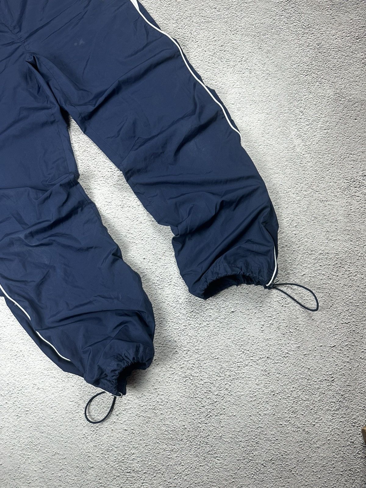 Nike Vintage Nike Nylon Track Pants Drill Y2K Style Baggy Size US 34 / EU 50 - 4 Thumbnail