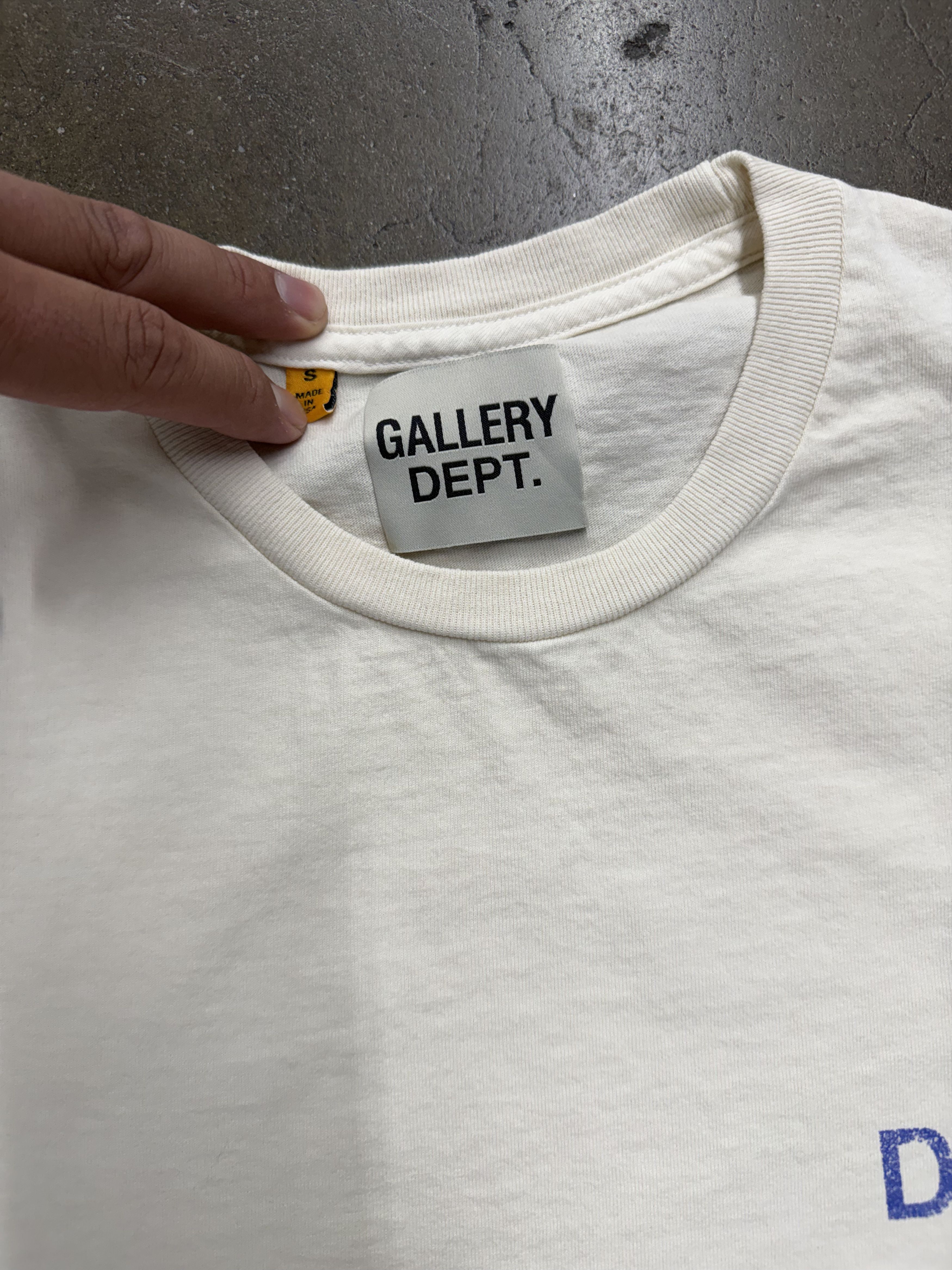 Gallery Dept. gallery dept tee Size US S / EU 44-46 / 1 - 3 Thumbnail