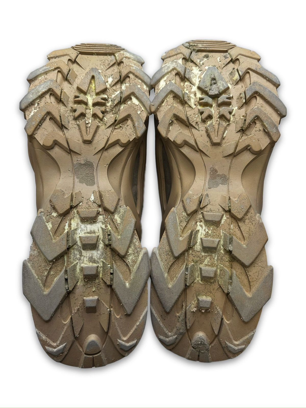 Yeezy 2021 Yeezy UNRELEASED SAMPLE ‘NSLTD’ Khaki Alien Moon Boots Size US 7 / IT 37 - 7 Thumbnail