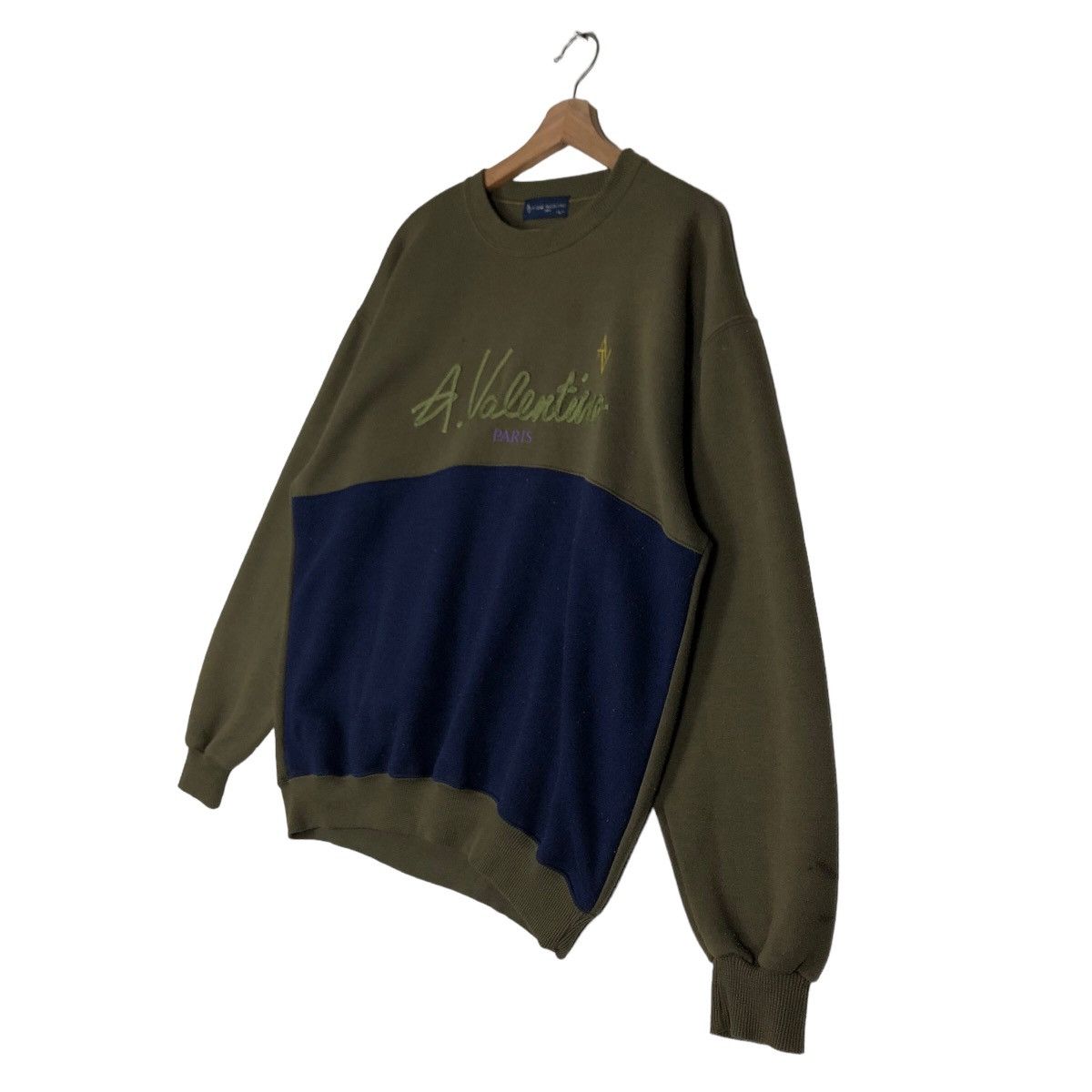 Japanese Brand 🔥90’s Vintage Andre Valentino Paris Sweatshirt Big Logo Size US L / EU 52-54 / 3 - 2 Thumbnail