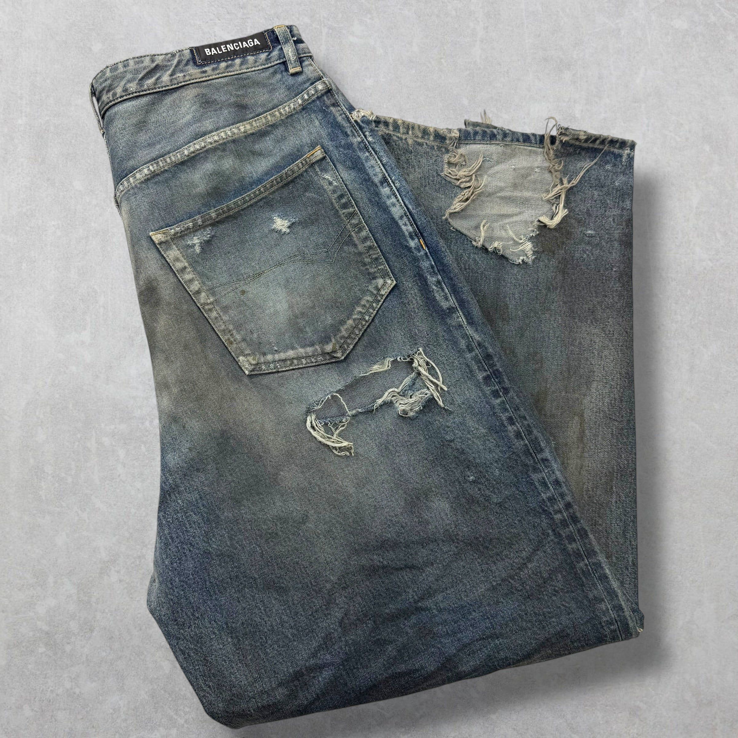 Balenciaga Balenciaga Baggy Distressed Blue Washed Denim 32 Size US 32 / EU 48 - 3 Thumbnail
