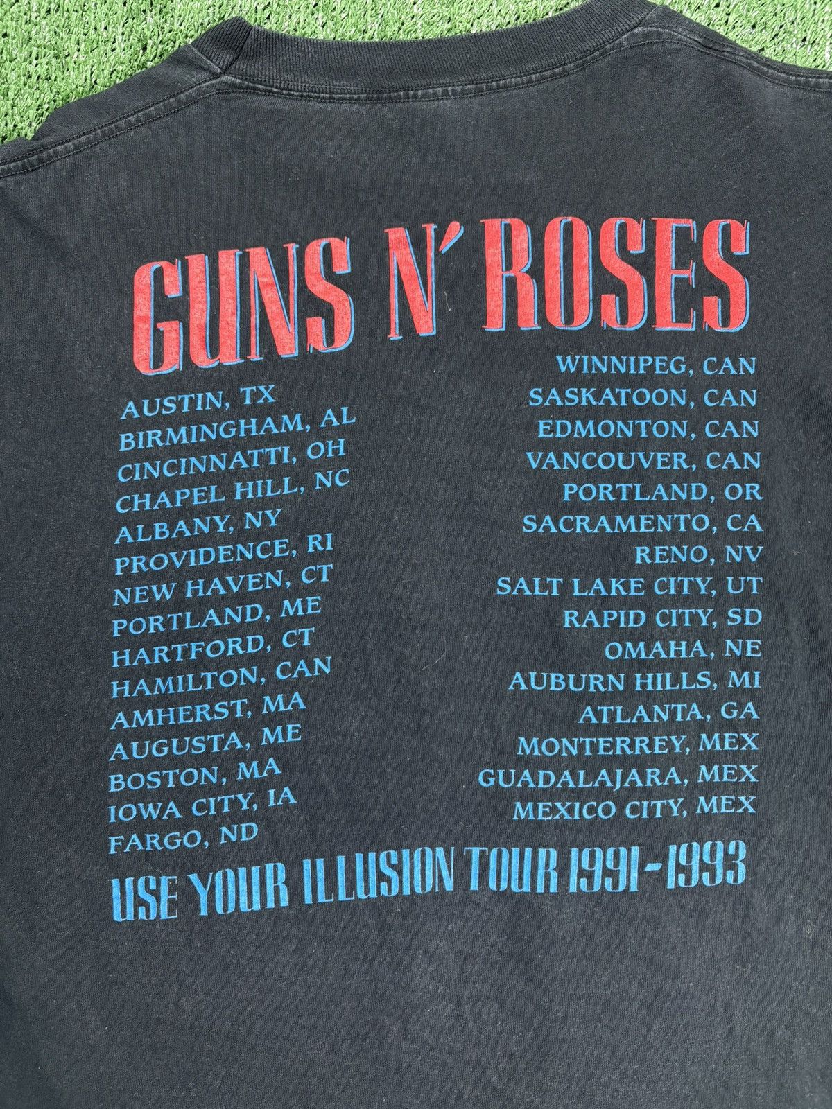 Other Vintage Grail Guns N’ Roses 1992 Use Your Illusion Tour Tee. Size US L / EU 52-54 / 3 - 4 Thumbnail