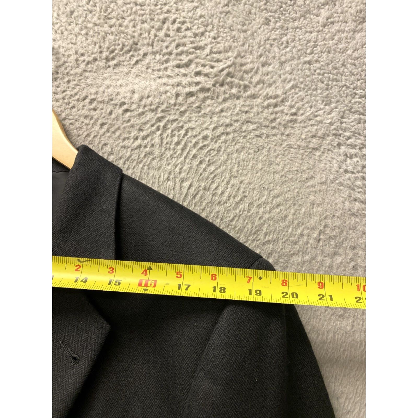 Jos. A. Bank Jos A. Bank Blazer Mens 43L Black Wool Travel Slim Two-Button Notch Lapel Herringbone Long Jacket Coat Suit Jacket Size 46R - 5 Thumbnail