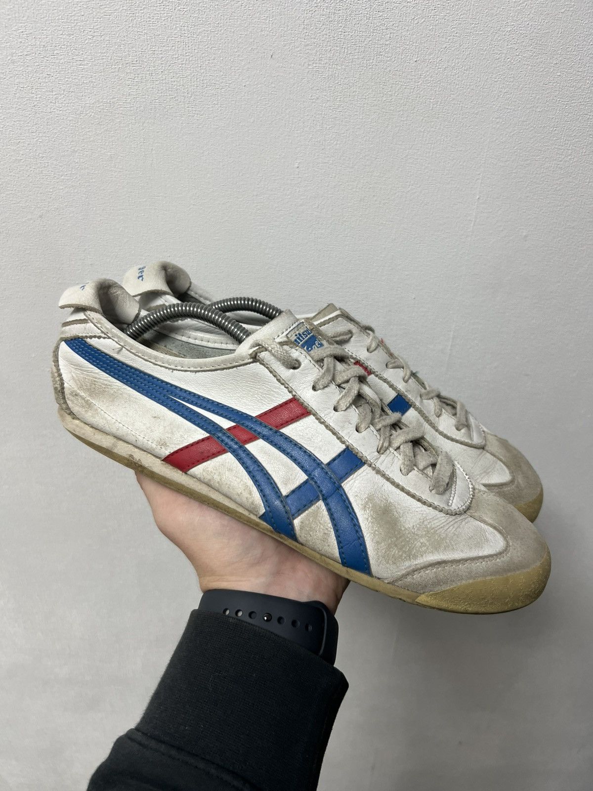 Asics Asics Tiger Onitsuka Sneakers Vintage Y2k Size US 9.5 / EU 42-43 - 1 Thumbnail