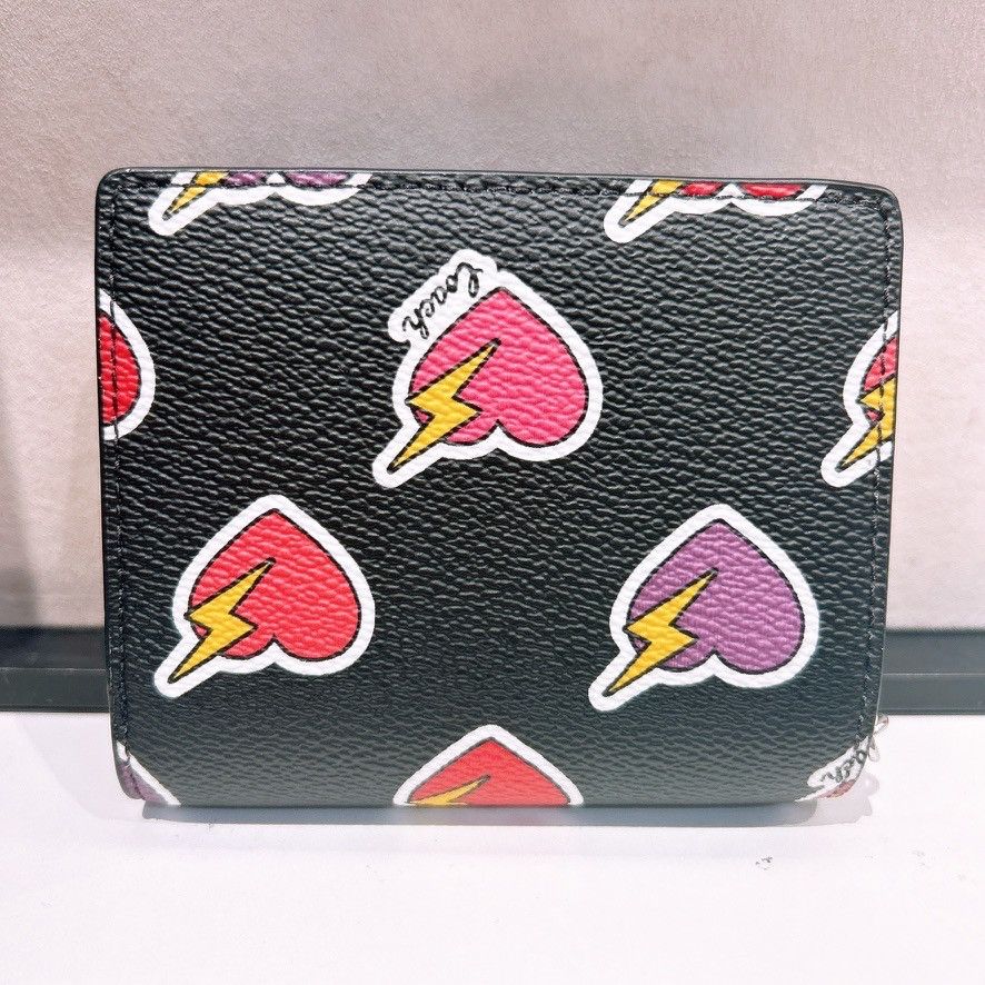 Coach Snap Wallet With Heart Bolt Print CW537 Size ONE SIZE - 2 Thumbnail