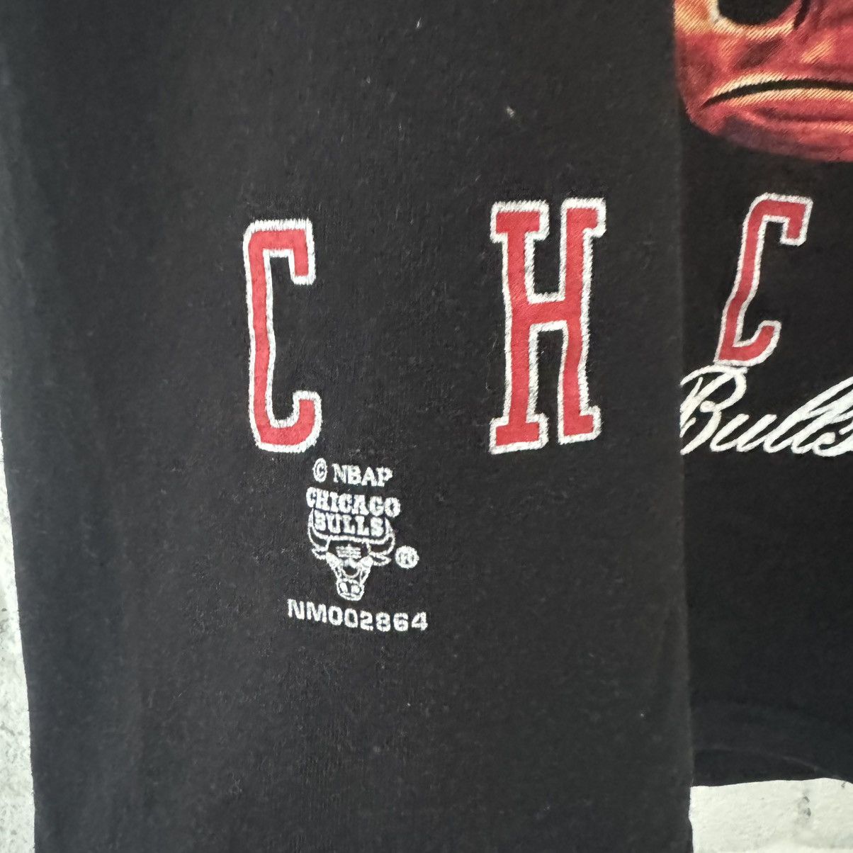 Vintage 90’s NBA Chicago Bulls Tee Size US M / EU 48-50 / 2 - 4 Thumbnail