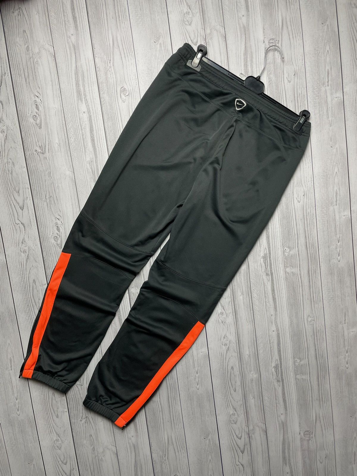 Nike × Vintage Vintage Nike Juventus soccer joggers pants size M grey Size US 32 / EU 48 - 2 Thumbnail