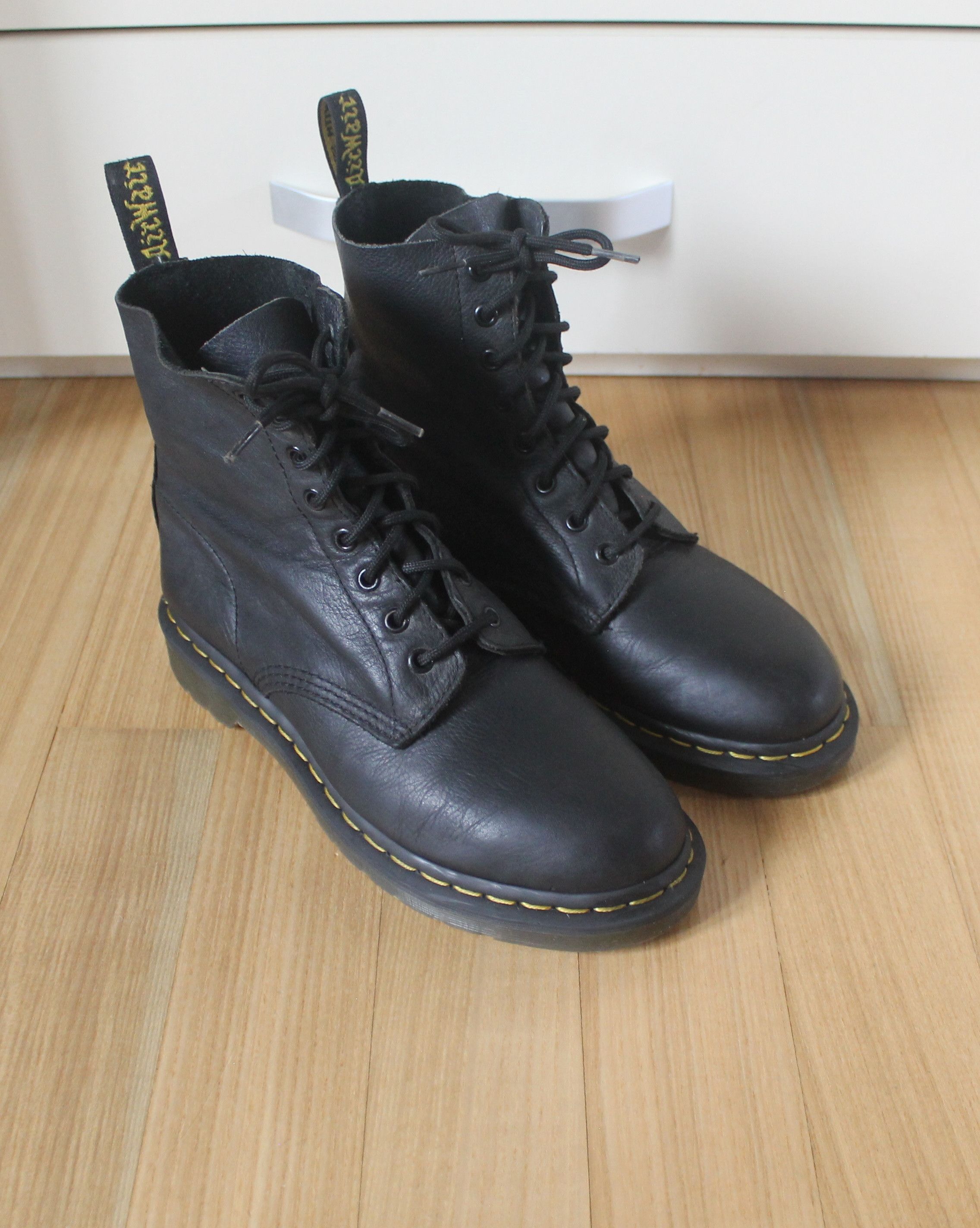 Dr. Martens Dr. Martens Pascal Leather Boots Size US 8 / EU 41 - 1 Thumbnail