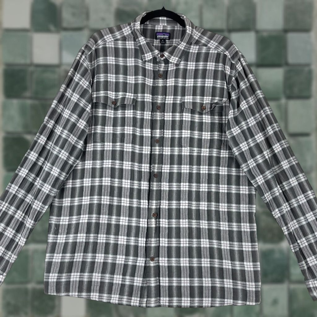Patagonia Patagonia Steersman Button-Up Shirt Mens XL Gray Plaid Long Sleeve Casual Size US XL / EU 56 / 4 - 1 Thumbnail