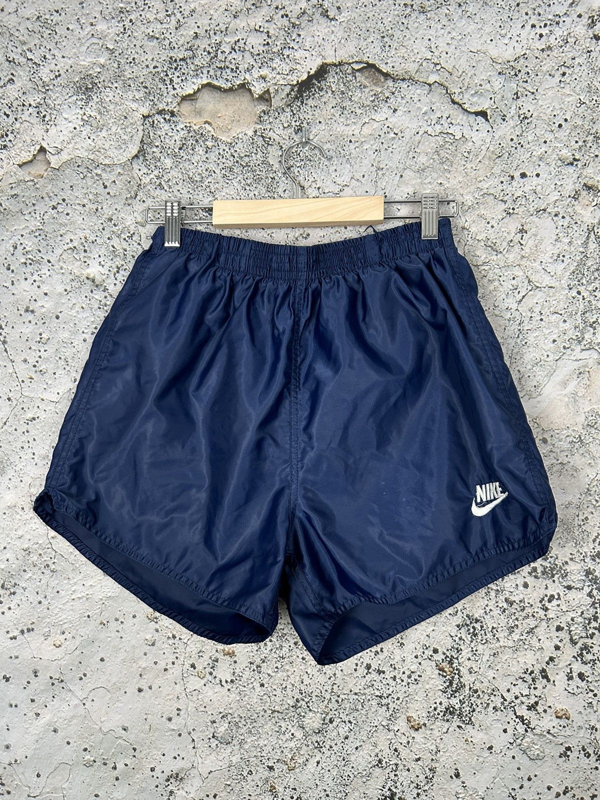 Nike Vintage Nike 90s Archival Sportswear Shorts Swoosh Rare Size US 32 / EU 48 - 1 Thumbnail
