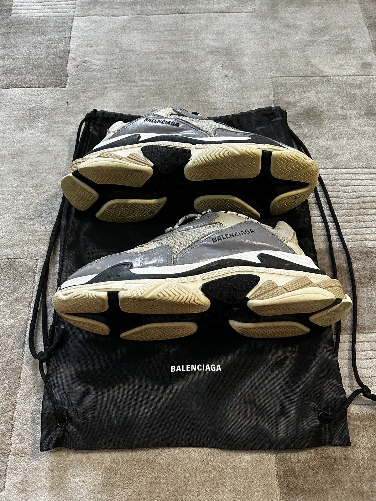 Balenciaga Balenciaga triples grey/beige Size US 10 / EU 43 - 2 Thumbnail