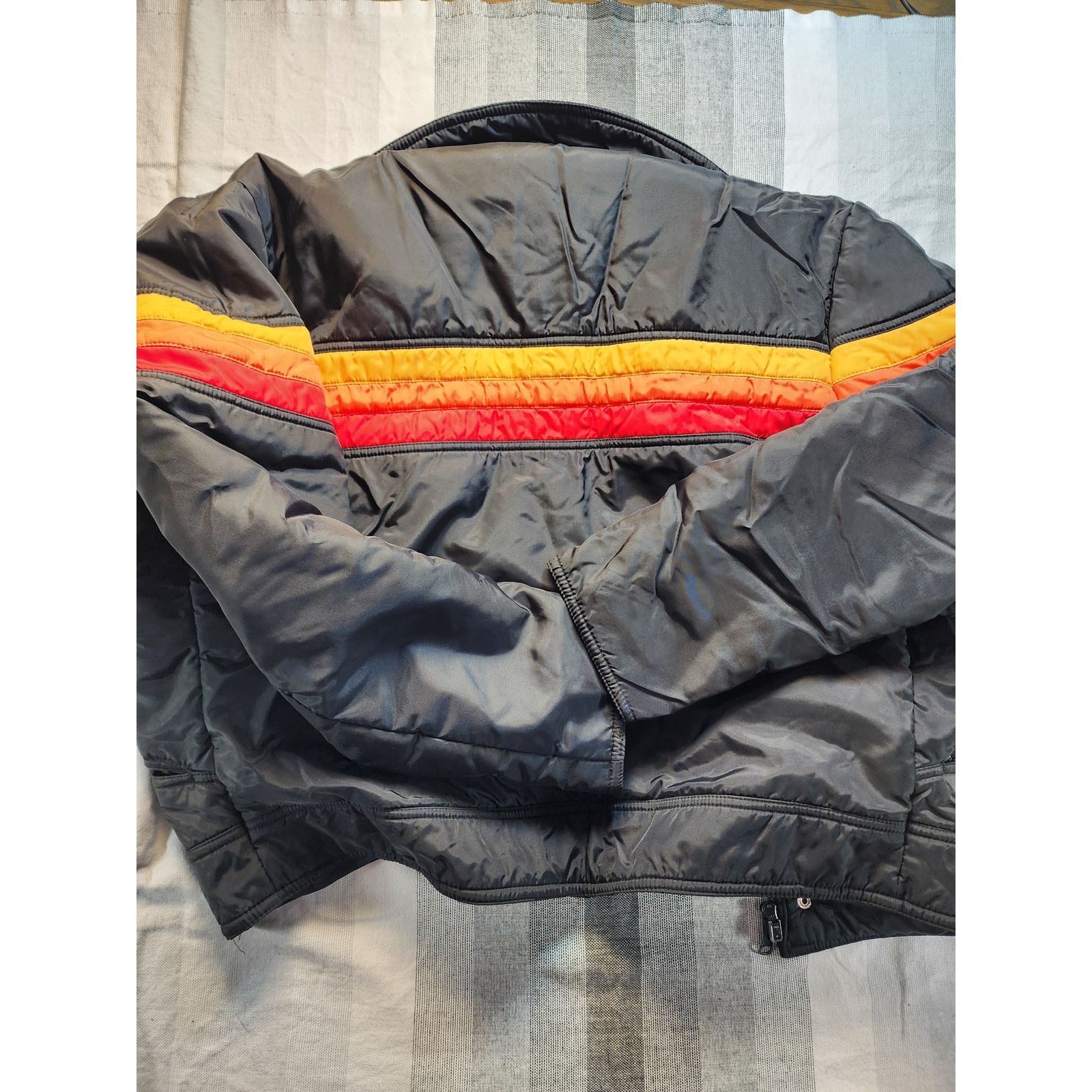 & Other Stories vintage Snuggler Skiwear jacket in "sunset stripe" style Size US L / EU 52-54 / 3 - 3 Thumbnail