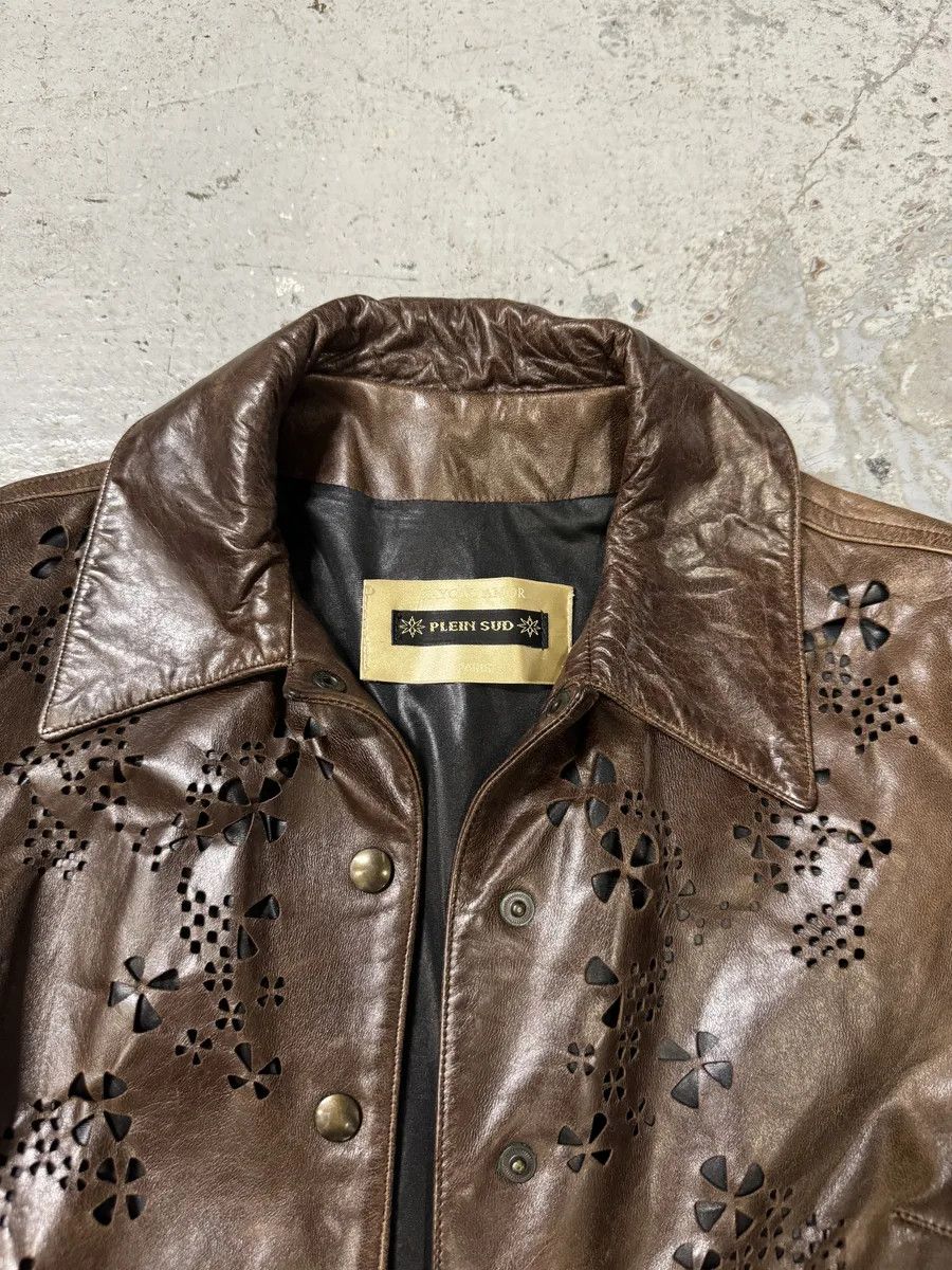 Vintage 2000s Plein Sud Embellished Holes Brown Leather Trench Long Jacket Size XS / US 0-2 / IT 36-38 - 10 Thumbnail