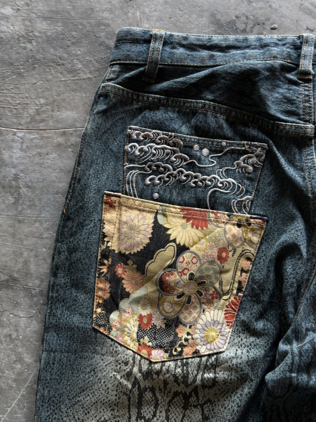 Karakuri Tamashii KARAKURI TAMASHII overprint dragon embroidery multipocket Size US 33 - 19 Thumbnail