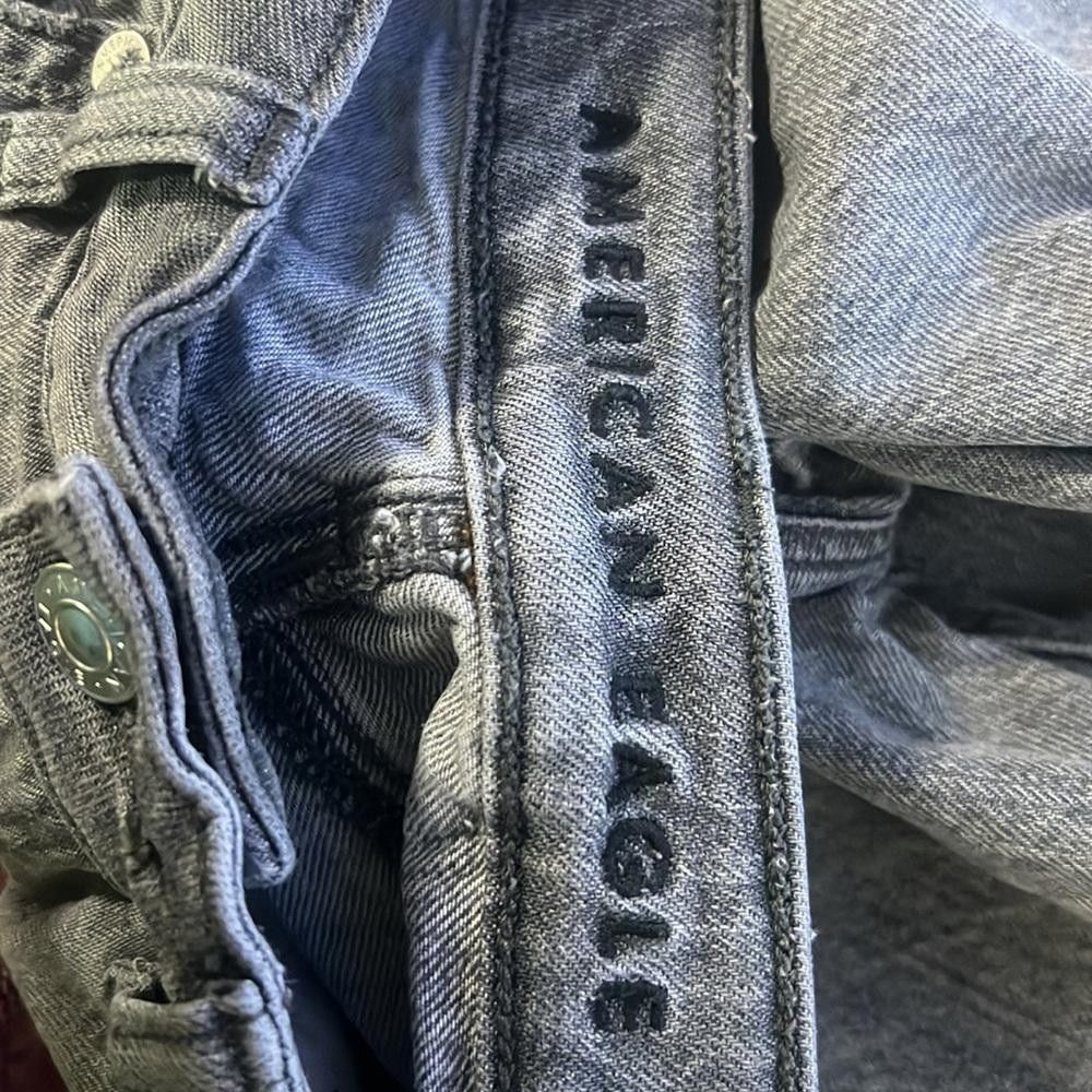American Eagle Outfitters American Eagle Distressed Gray Jeans Size 27" / US 4 / IT 40 - 11 Thumbnail