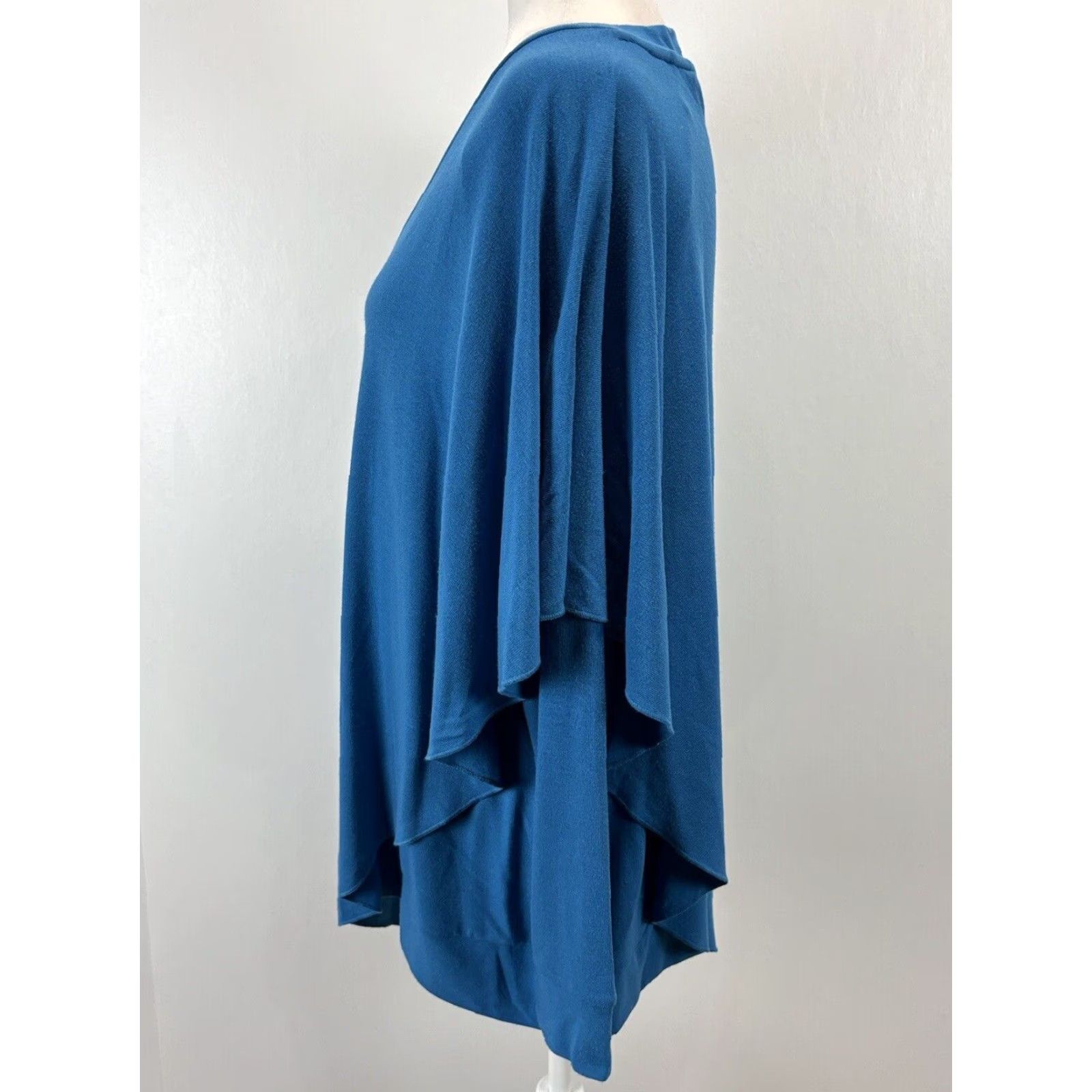 Soft Surroundings Soft Surroundings Tunic Top Madeline Teal V Neck Draped Lagenlook Medium Petite V-Neck Rating: 0 Size M / US 6-8 / IT 42-44 - 2 Thumbnail