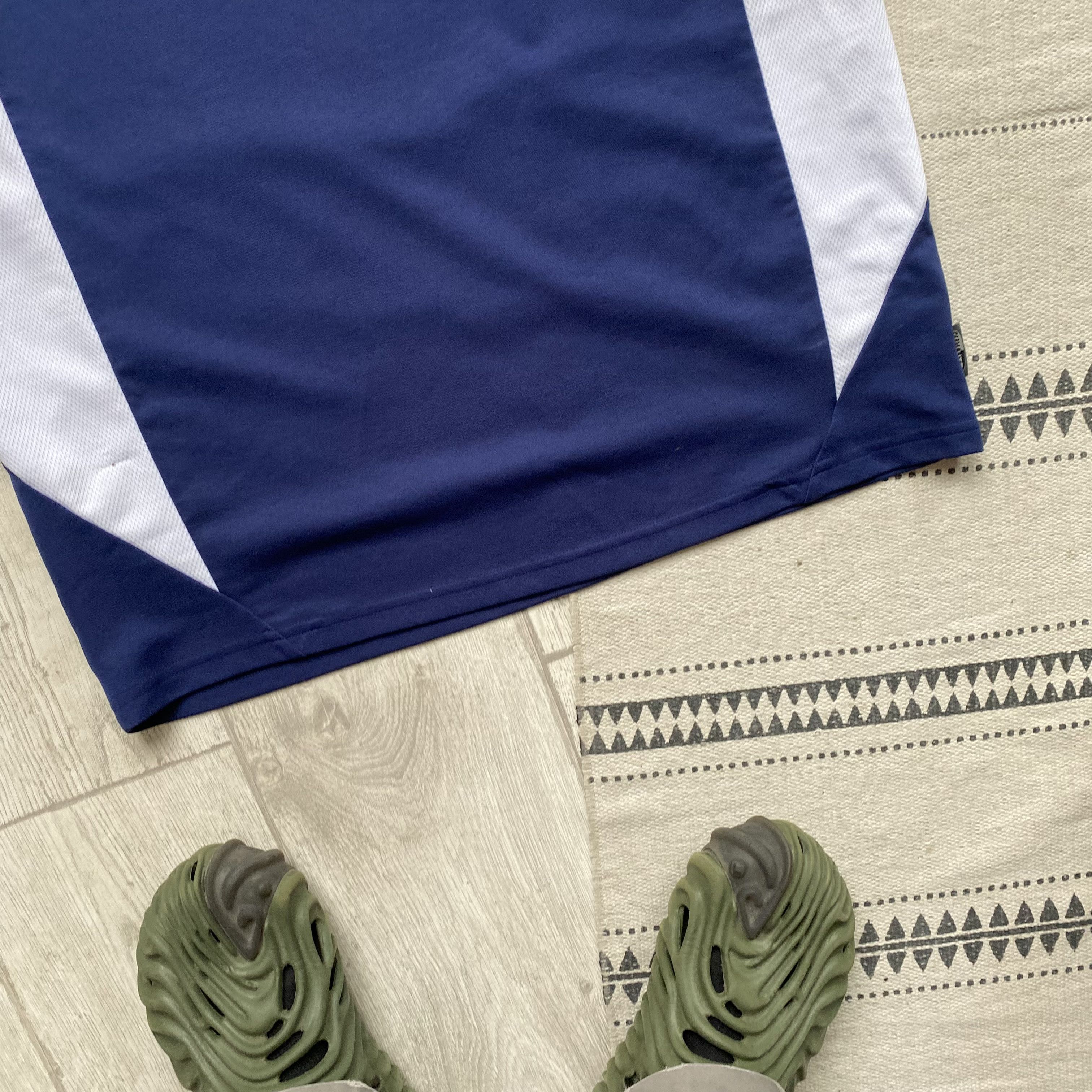 Adidas Vintage 90s Adidas tee Center logo jersey Drill Shox Tn Vibe Size US L / EU 52-54 / 3 - 3 Thumbnail