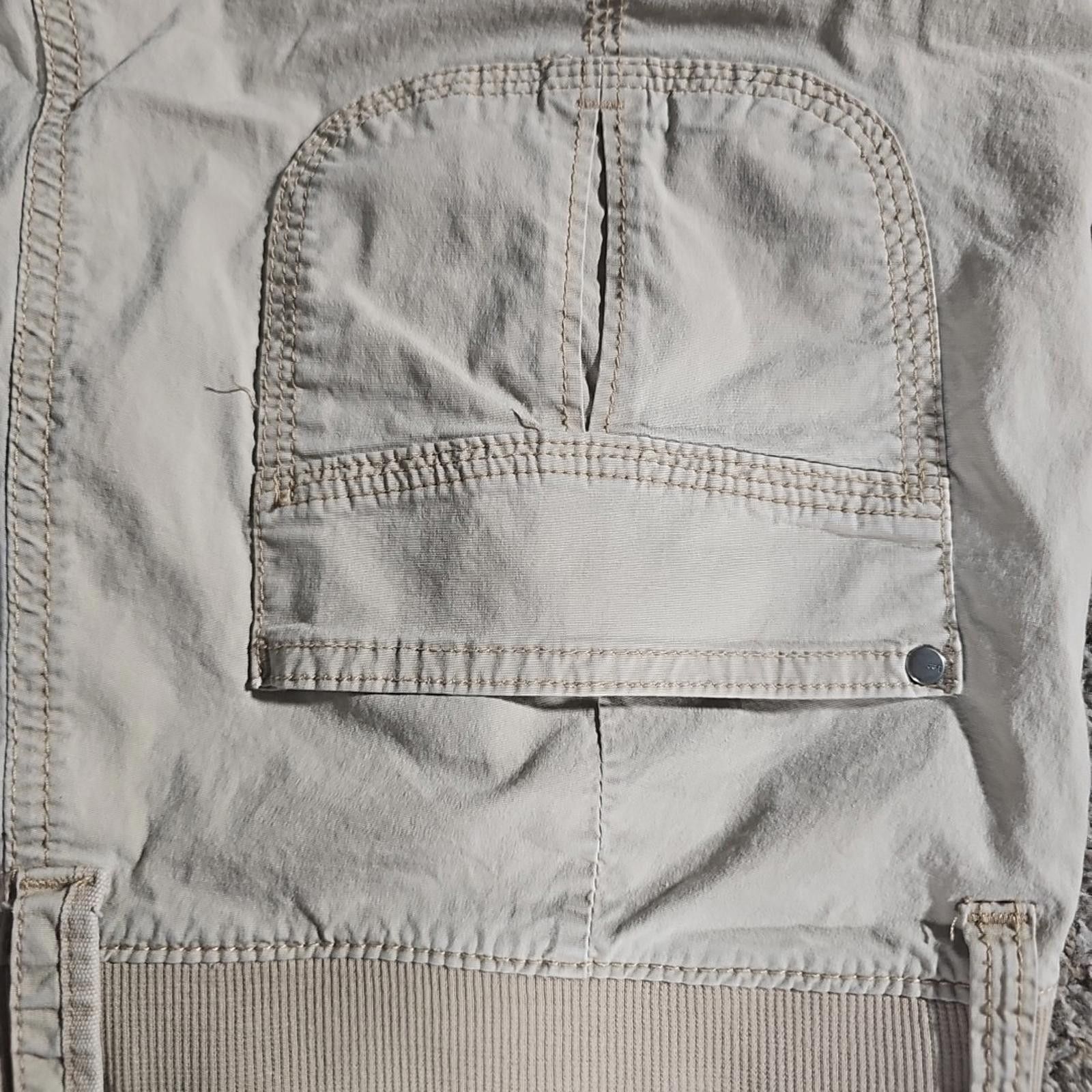 Lee Lee Relaxed Fit 12 Medium Beige Shorts Size 34" / US 12 / IT 48 - 6 Thumbnail