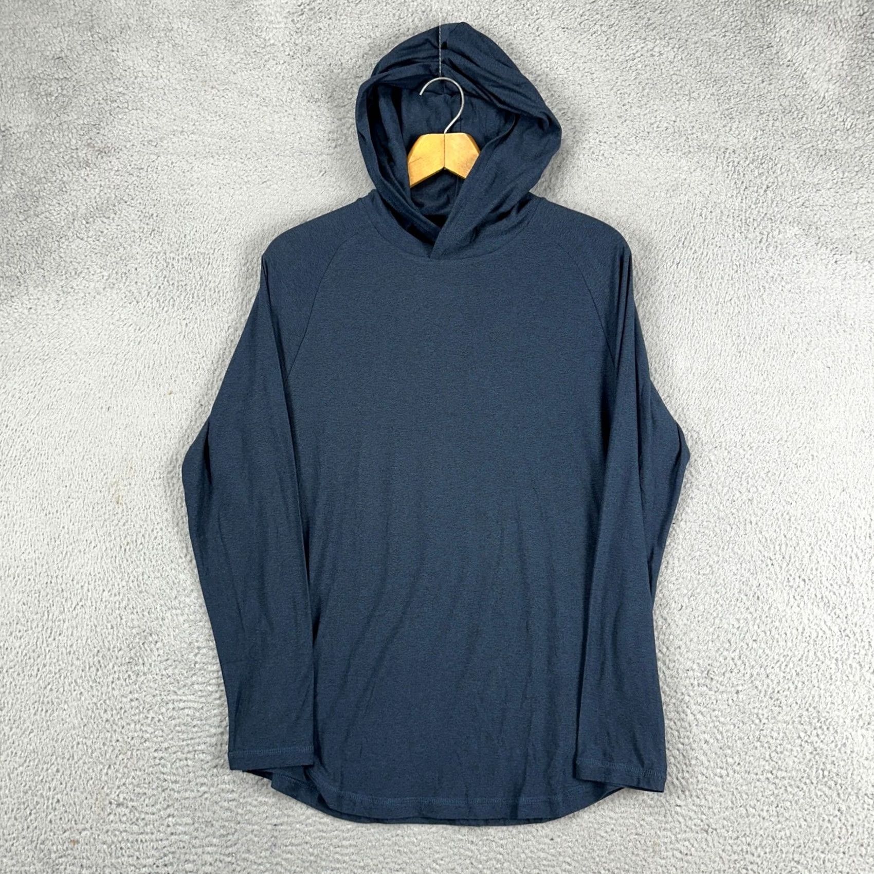 Vintage True Classic Mens Hoodie Shirt Medium Dark Blue Athletic Stretch Long Sleeve Pullover Sweatshirt Size US M / EU 48-50 / 2 - 4 Thumbnail