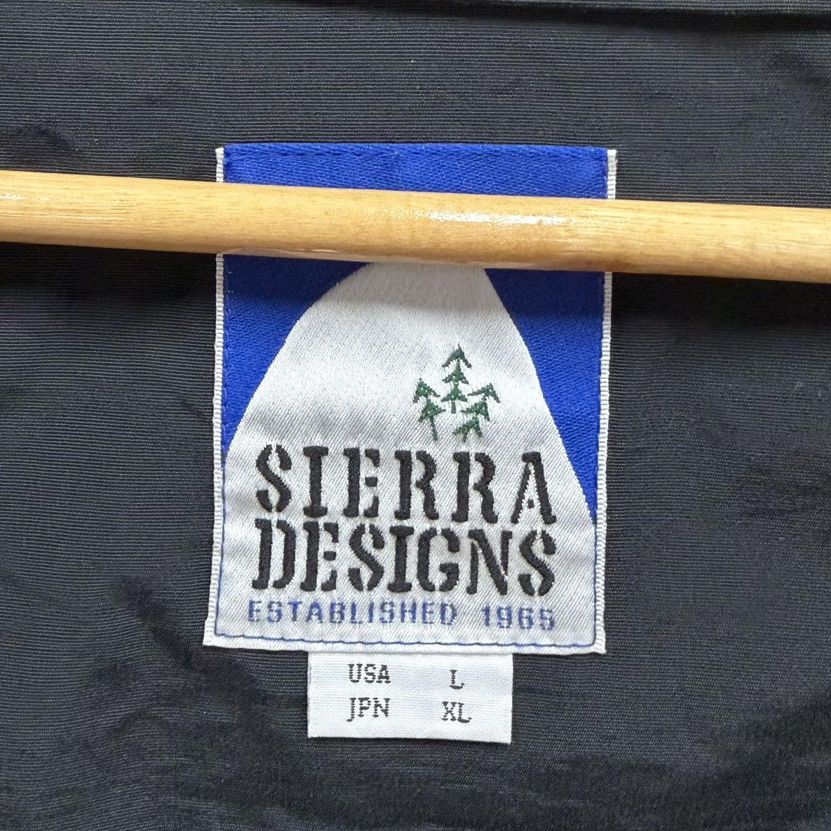 Sierra Vintage Sierra Designs Hooded Mountain Jacket Black Size US L / EU 52-54 / 3 - 13 Thumbnail