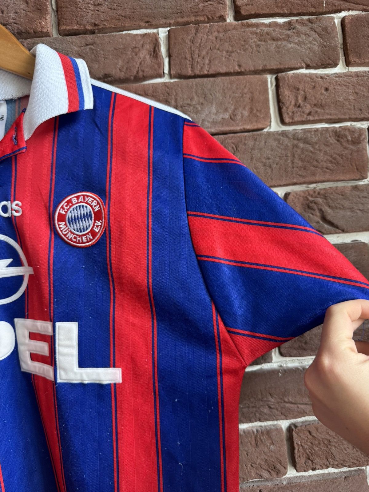 Vintage Rare Vintage 90s Adidas FC Bayern Munich Klinsmann Jersey Size US S / EU 44-46 / 1 - 10 Thumbnail