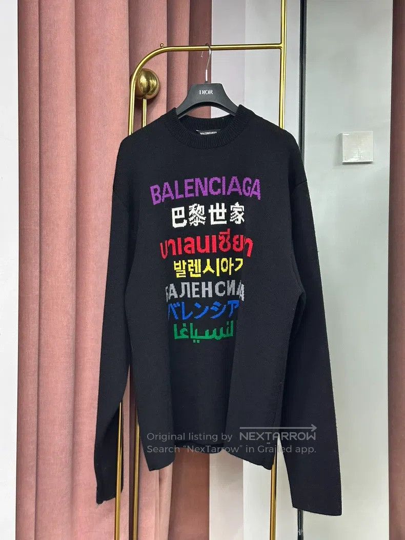 Balenciaga Balenciaga Multilingual letter logo knitted sweater long s Size US S / EU 44-46 / 1 - 1 Thumbnail