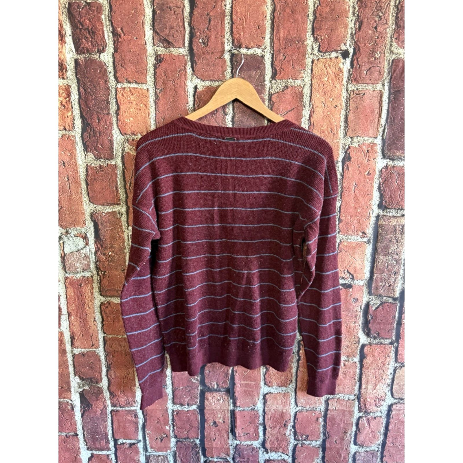 Prana prAna Womens Red Ribbed V-neck Long Sleeve Pullover Sweater M Red Womens Pullover V-Neck Long Sleeve Sweater M Size M / US 6-8 / IT 42-44 - 2 Thumbnail