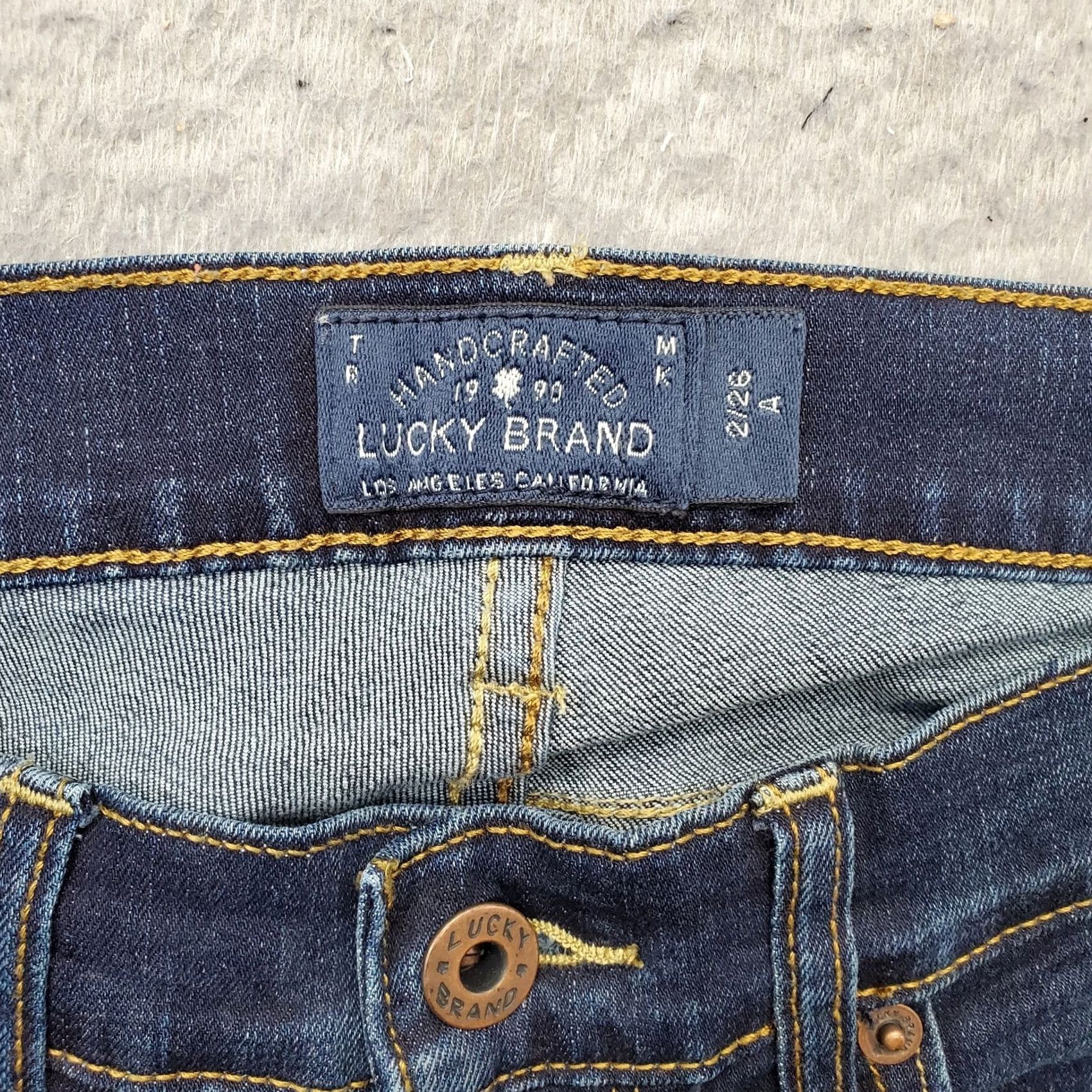Lucky Brand Lucky Brand Jeans Women Size 2/26 Blue Whiskered Faded Dark Wash Charlie Skinny Jeans Size 26" / US 2 / IT 38 - 7 Thumbnail