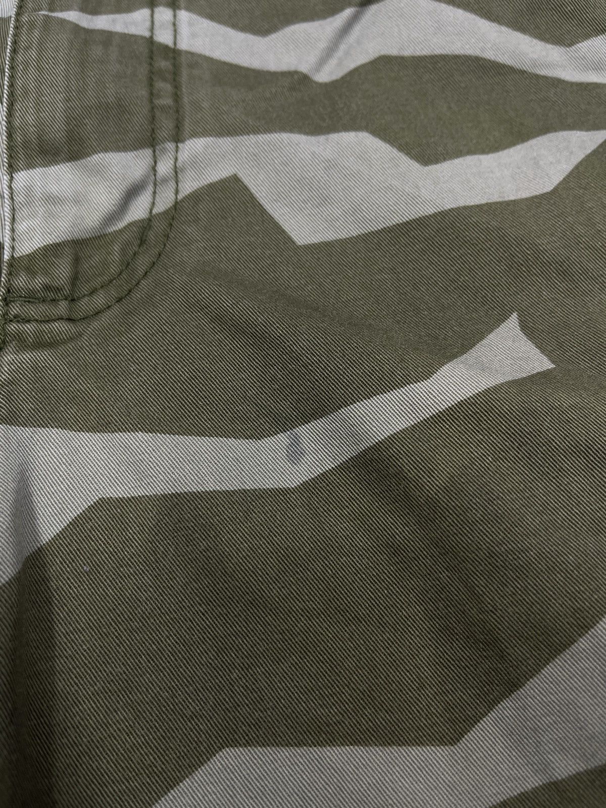 Nike Vintage Nike Military Cargo Shorts Camo Y2K ACG TECH Size M Size US 32 / EU 48 - 9 Thumbnail