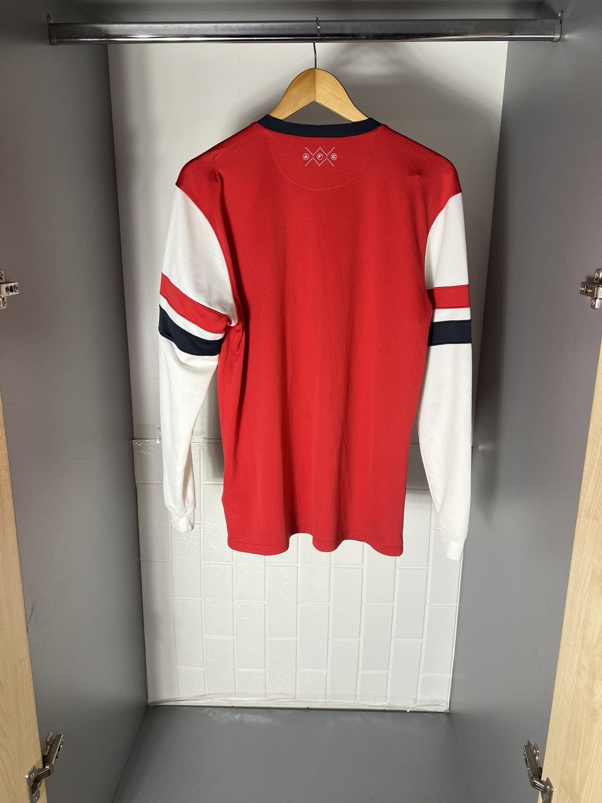 Nike VINTAGE NIKE FC ARSENAL LONDON ENGLAND SOCCER JERSEY Y2K 90s Size US M / EU 48-50 / 2 - 10 Thumbnail