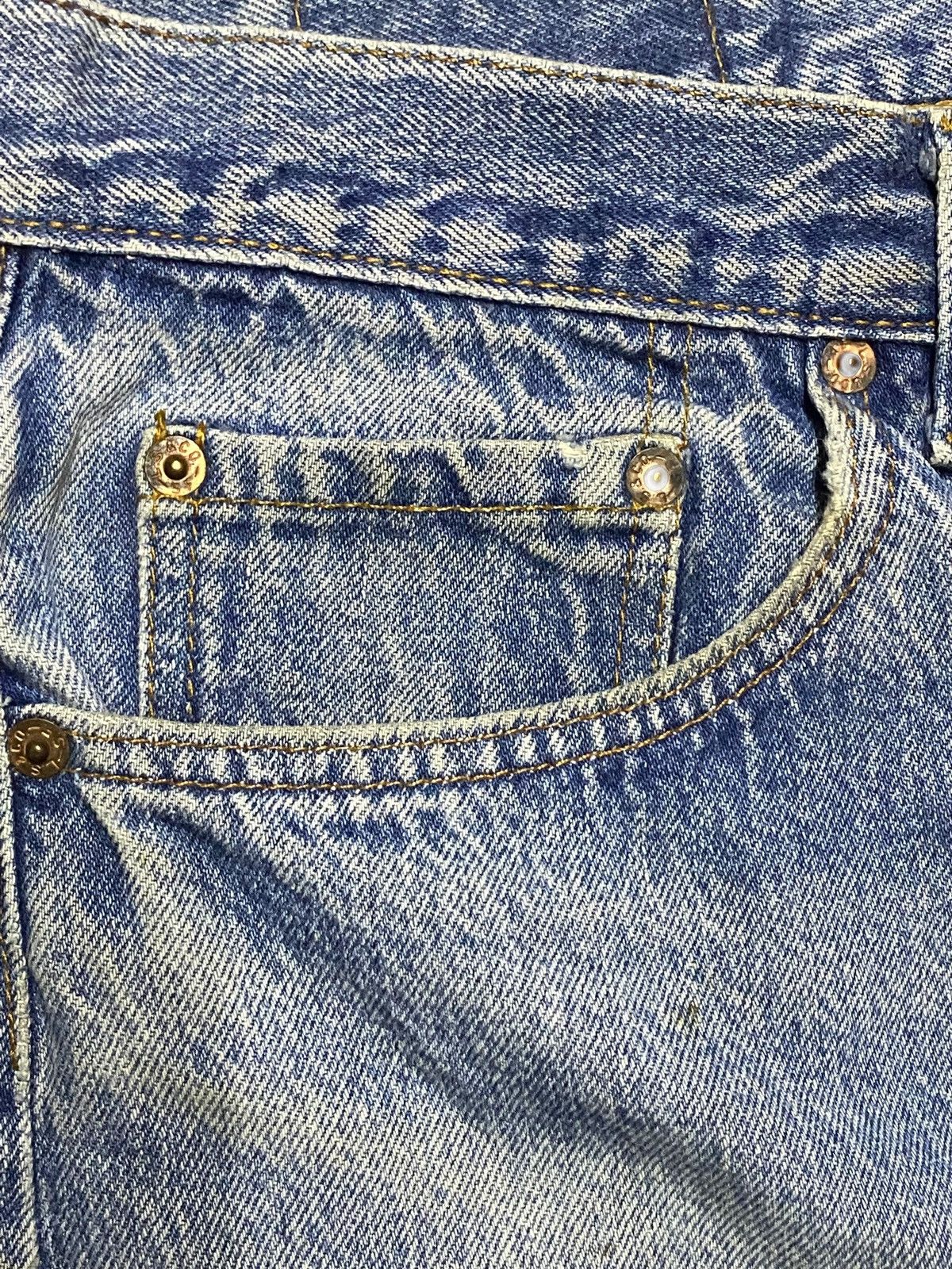 Levi's Vintage Levis 501 90’s Faded Wash Distressed Loose Jeans Size US 34 / EU 50 - 8 Thumbnail
