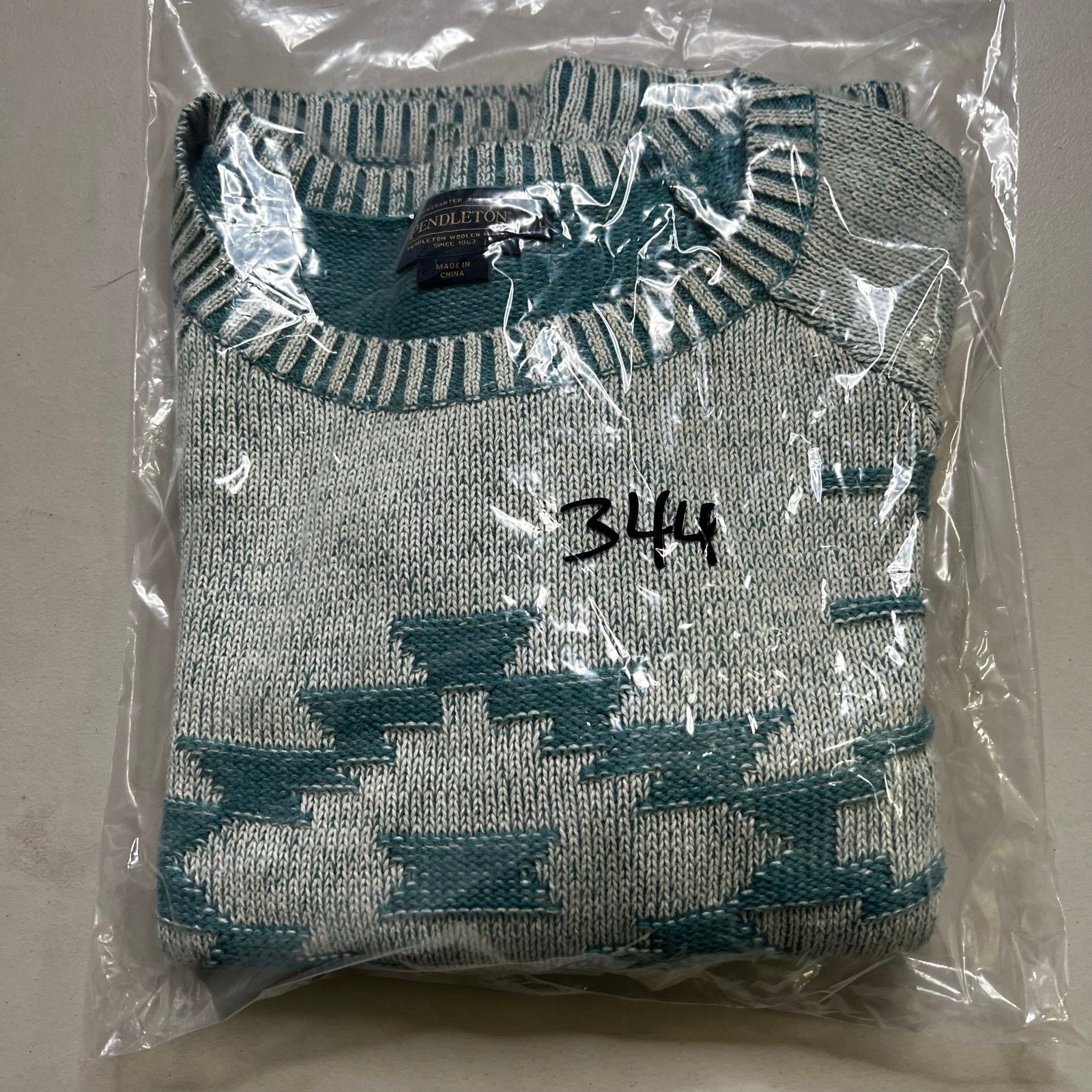 Pendleton Pendleton Woolen Mills Southwest Aztec Knit Sweater Size L Size L / US 10 / IT 46 - 11 Thumbnail
