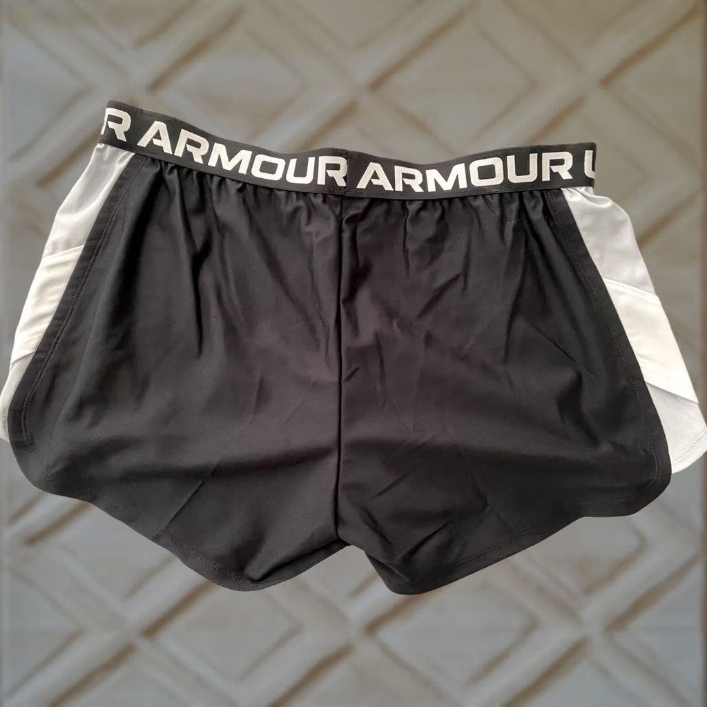 Under Armour NWOT Under Armour Women’s Athletic Shorts XL Multicolor Black With White Loose Fit, Regular, Activewear, Womens Size 40" / US 18 - 1 Thumbnail