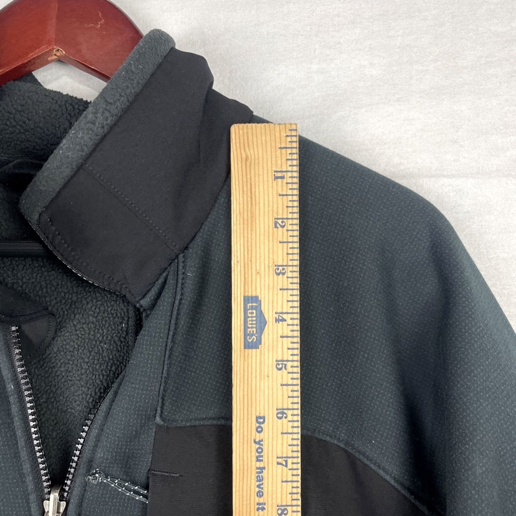 Mountain Hardwear VINTAGE Mountain Hardwear Jacket Mens Large Black Soft Shell Fleece Zip Up Size US L / EU 52-54 / 3 - 5 Thumbnail