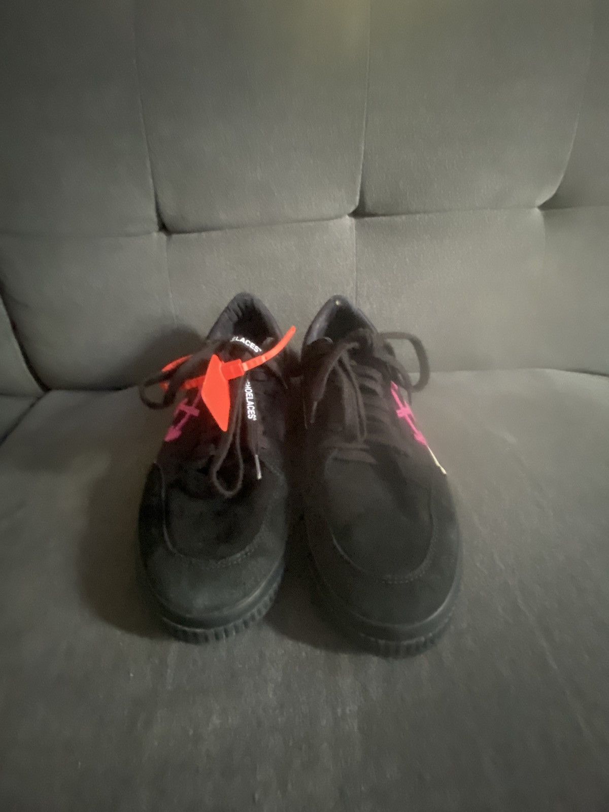 Off-White Off white vulc low fuchsia Size US 9.5 / EU 42-43 - 4 Thumbnail