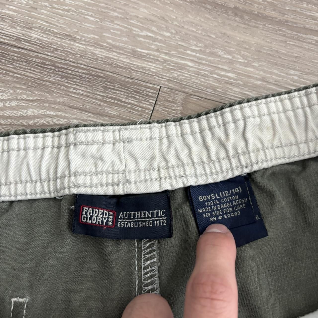 Vintage Crazy Vintage Y2K/2000s Khaki Striped Casual Streetwear Essential Shorts! Size 30 Size US 30 / EU 46 - 6 Thumbnail