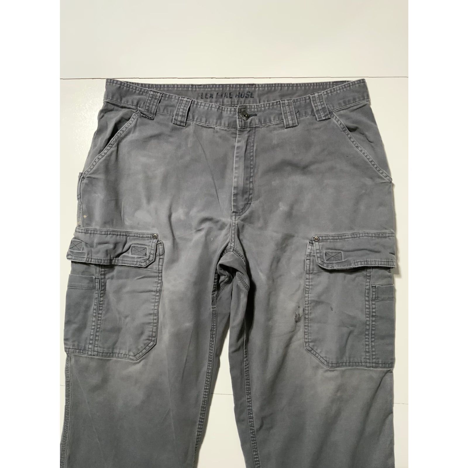 Vintage Duluth Trading Co. Flex Fire Hose Workwear Distressed Gray Cargo Utility Pants Mens 42 Regular 30in Inseam Gray Cargo Distressed Workwear Mens Pants Size US 42 / EU 58 - 4 Thumbnail