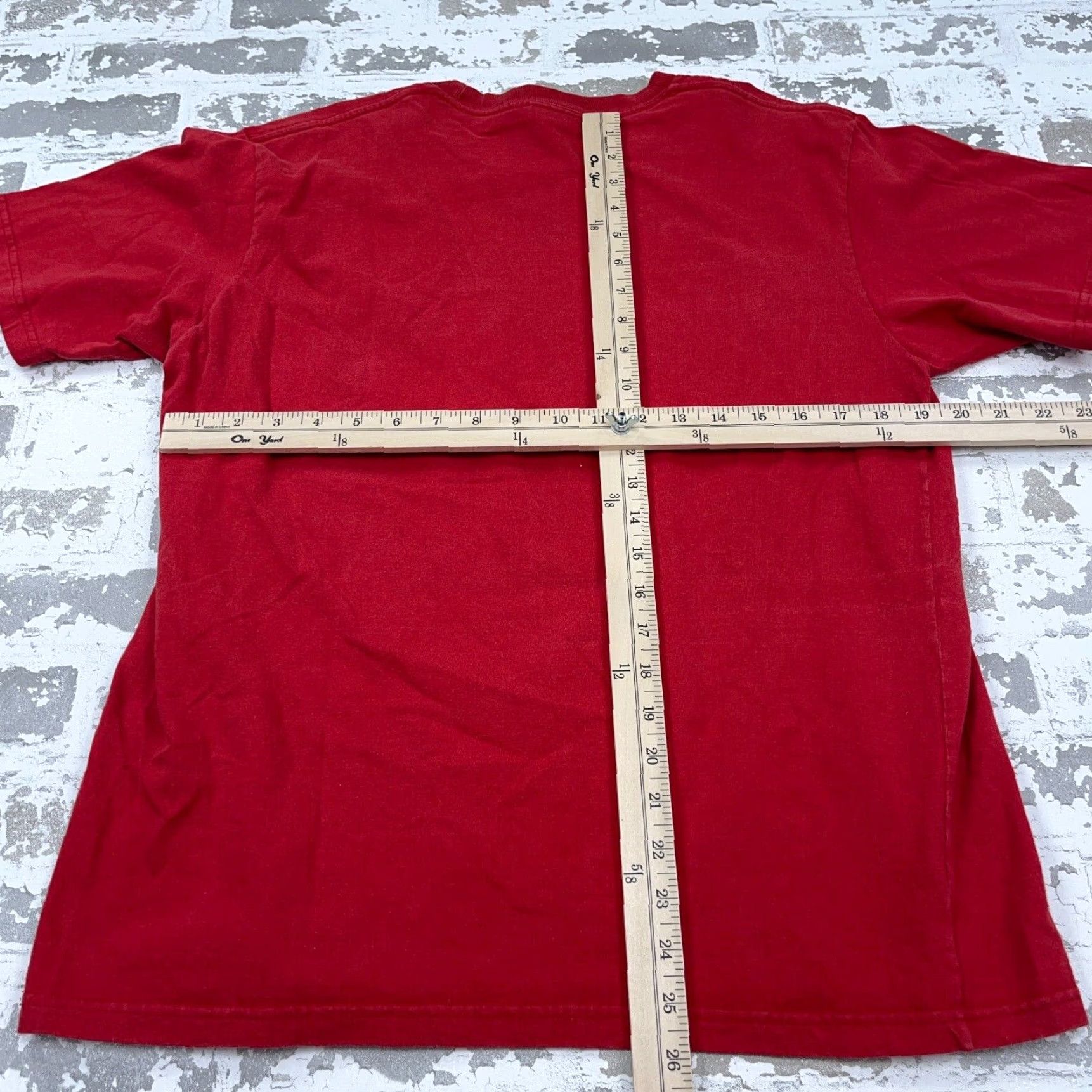 Nike VINTAGE Nike Shirt Men XL Red White Tee 90s Classic Retro Sports Logo Graphic Print Tag Block Logo Nike Size US XL / EU 56 / 4 - 6 Thumbnail