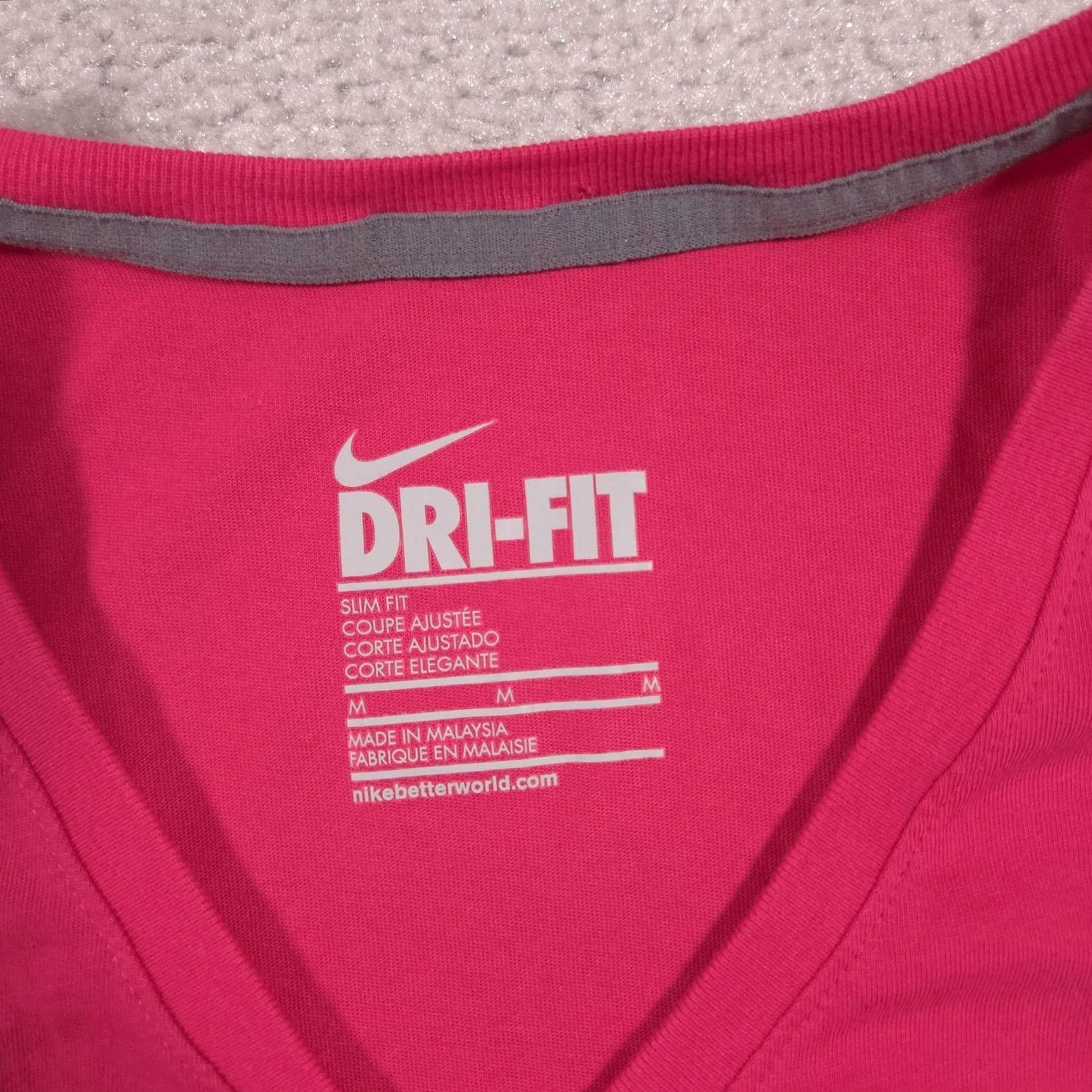 Nike Nike Dri-FIT Shirt Womens Medium Pink V Neck Short Sleeve Chicks With Sticks Size M / US 6-8 / IT 42-44 - 5 Thumbnail